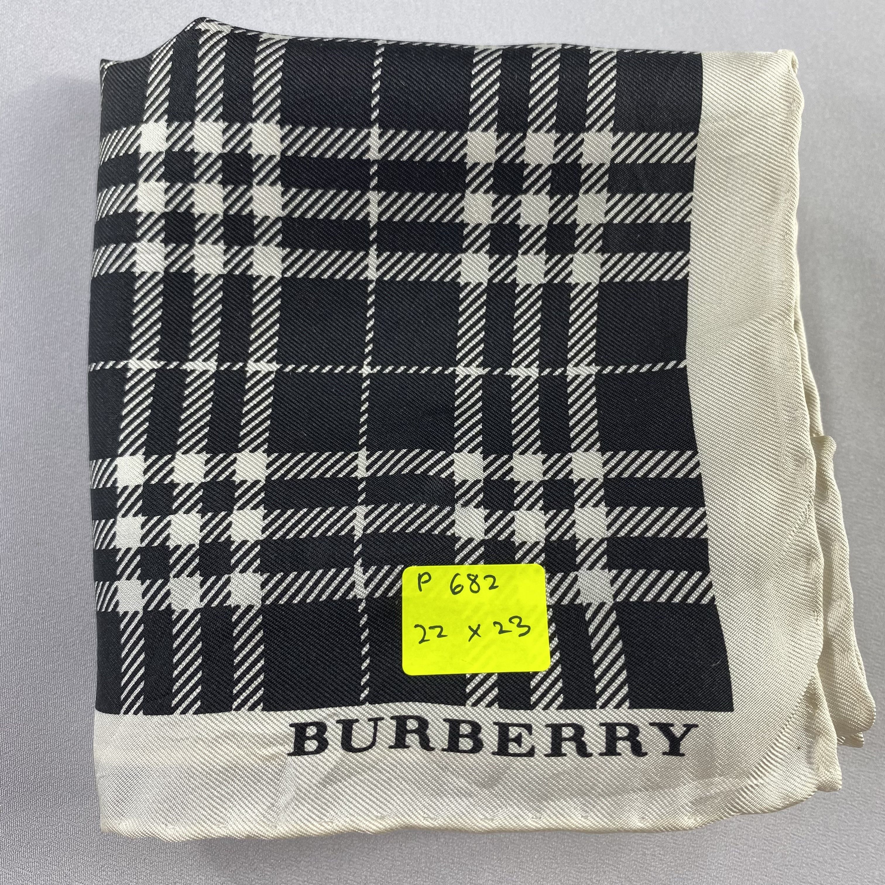 Burberry × Vintage Burberry Handkerchief / Neckerchief / Bandana-P682 Size ONE SIZE - 6 Thumbnail