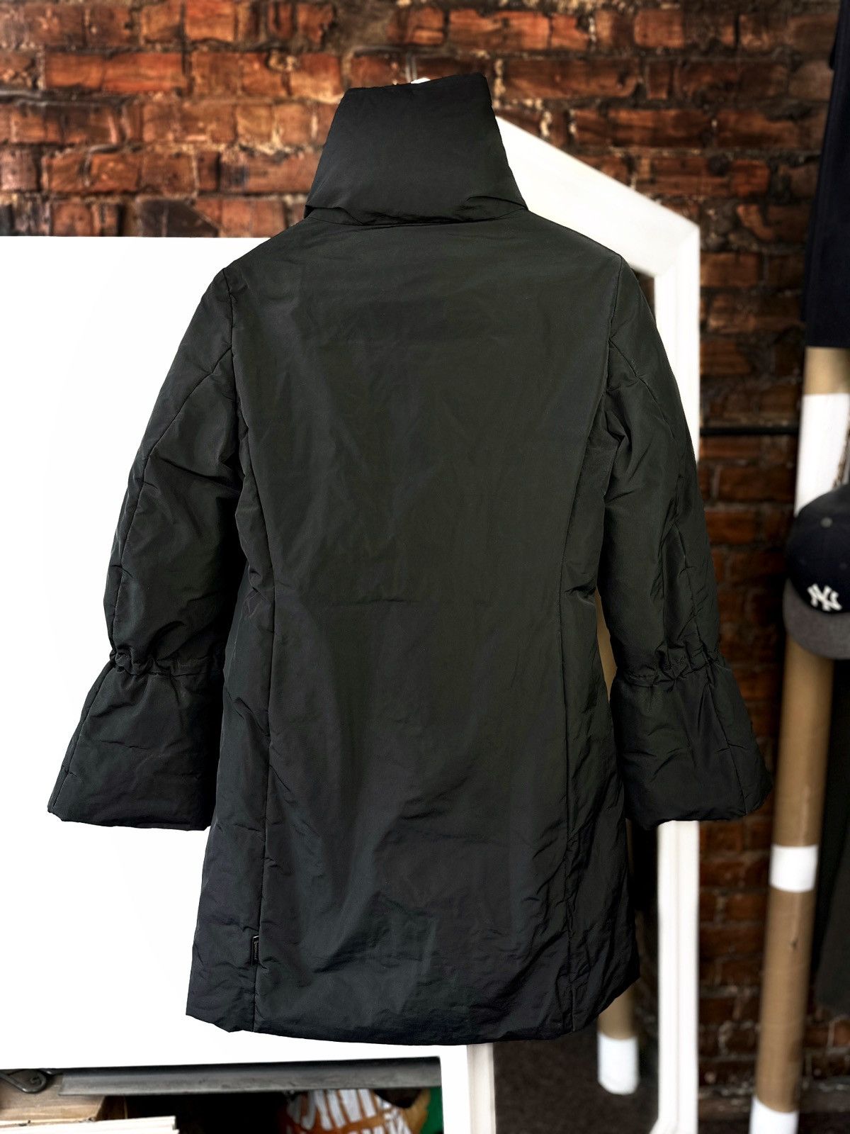 Moncler Moncler Alnus Down Long Jacket Black Size: 1 (S) RRP - 950$ Size S / US 4 / IT 40 - 7 Thumbnail