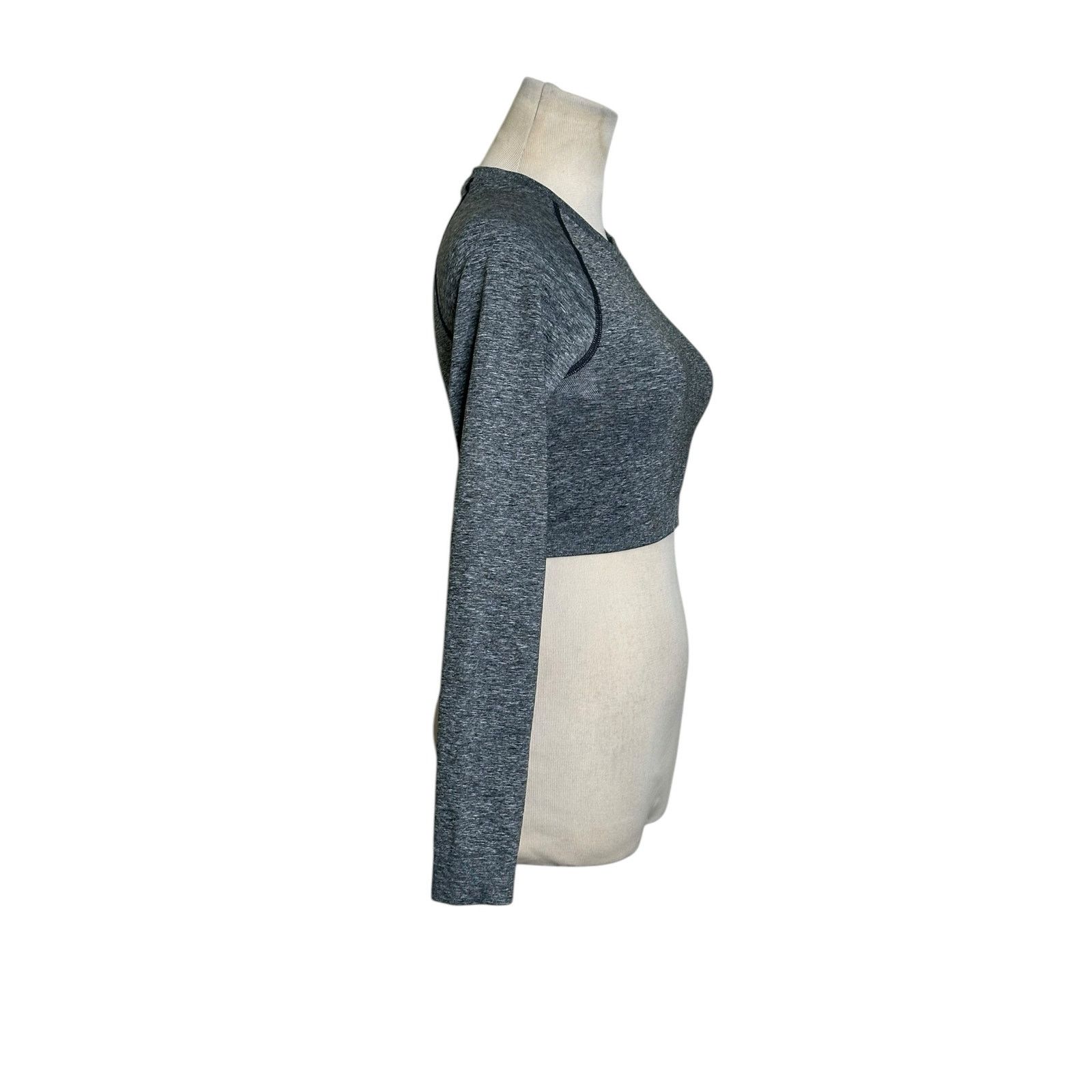 Gymshark Gymshark Adapt Seamless Long Sleeve Crop Top size Small Size S / US 4 / IT 40 - 6 Thumbnail