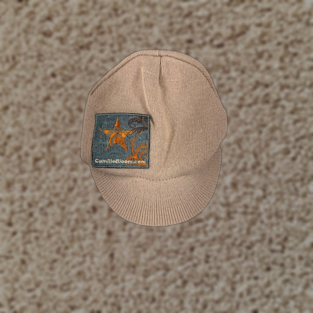 VINTAGE CamilleBloom Beanie Toque Adult One Size Beige Acrylic Knit Bill Brim
