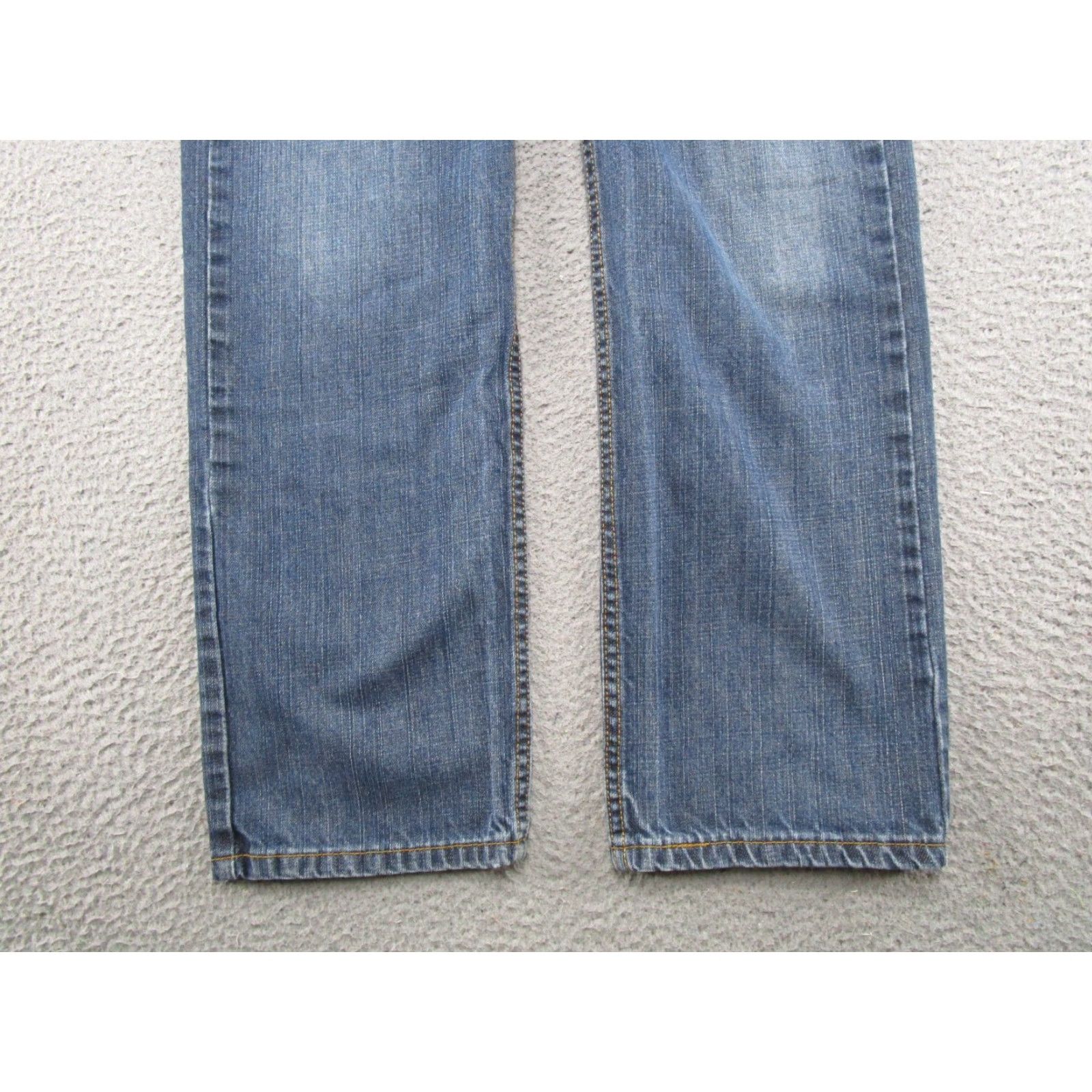 Levi's Levi's 505 Relaxed Straight Leg Blue Denim Jeans Size 32x32 Medium Wash Workwear Size US 32 / EU 48 - 2 Thumbnail