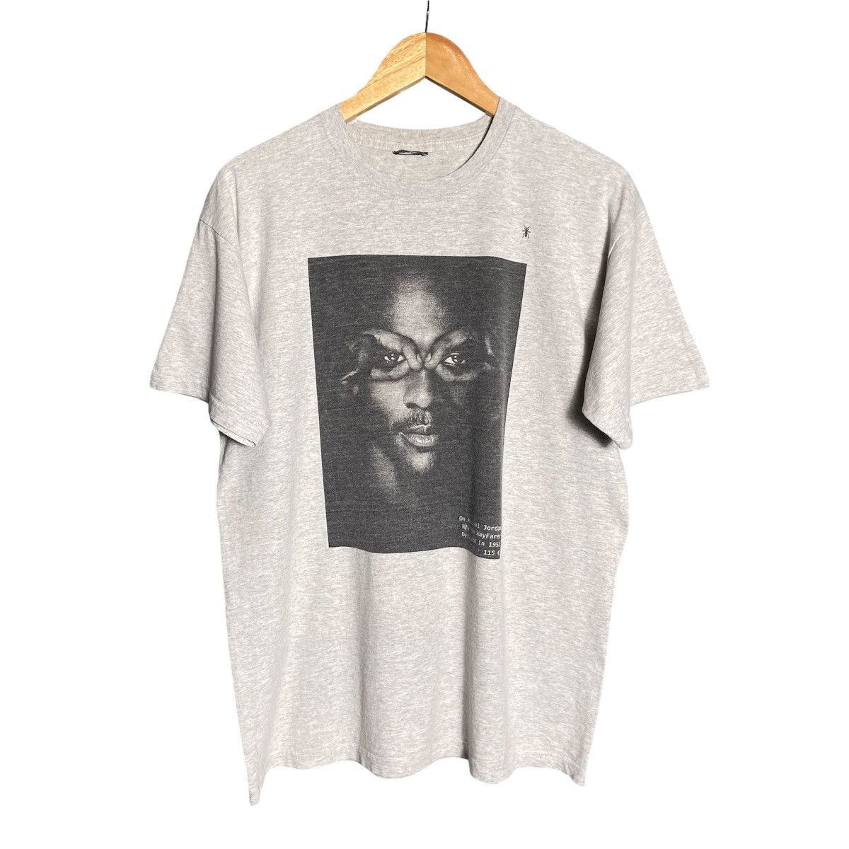 Vintage Vintage Michael Jordan Ray-Ban Wayfarer Photo T-Shirt Size US L / EU 52-54 / 3 - 1 Thumbnail