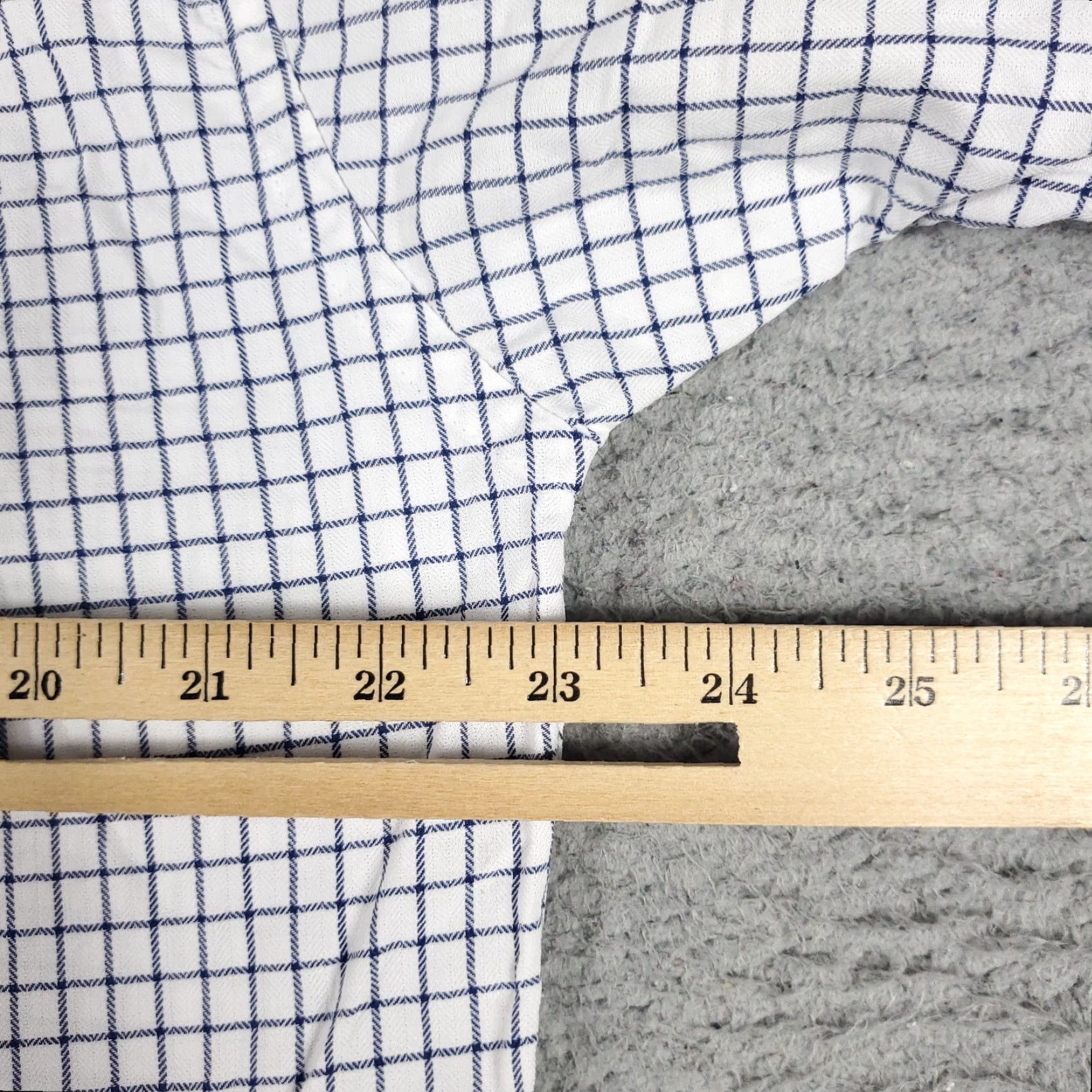 Tommy Hilfiger VINTAGE Tommy Hilfiger Shirt Mens Small White Blue Check Button Up Long Sleeve STAINED Size US S / EU 44-46 / 1 - 7 Thumbnail