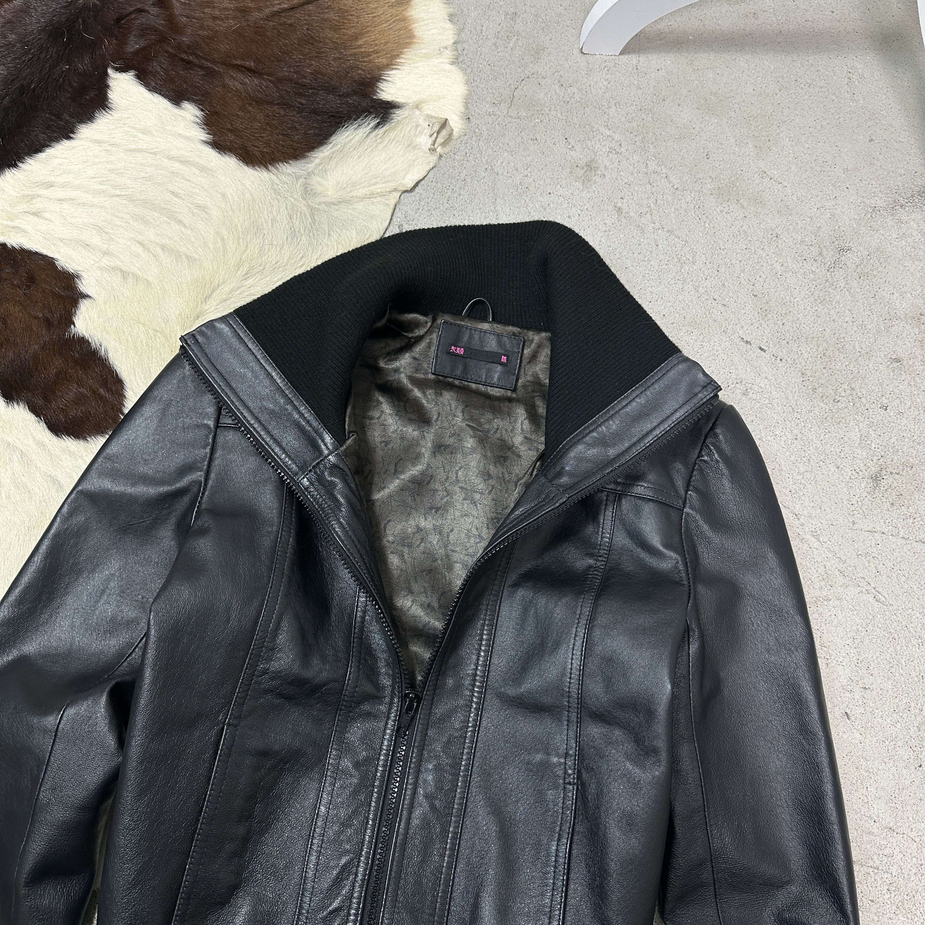 Vintage Vintage Leather Biker Moto Fitted Grunge Jacket 00s Size US S / EU 44-46 / 1 - 3 Thumbnail