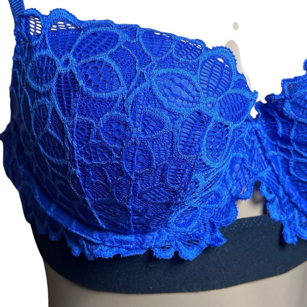Victoria's Secret NWT Victoria’s Secret PINK Blue Floral Lace Push Up Bra 34C Size ONE SIZE - 2 Thumbnail
