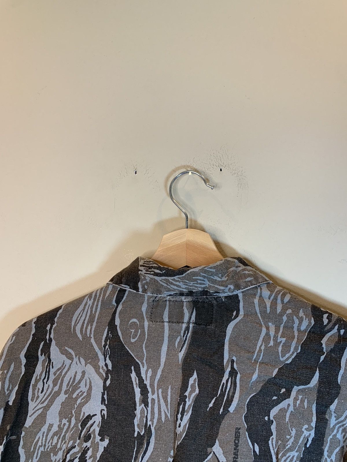 Vintage *RARE* Vintage 70’s Ranger Tiger Camo Button Jacket USA-Made Size US L / EU 52-54 / 3 - 6 Thumbnail