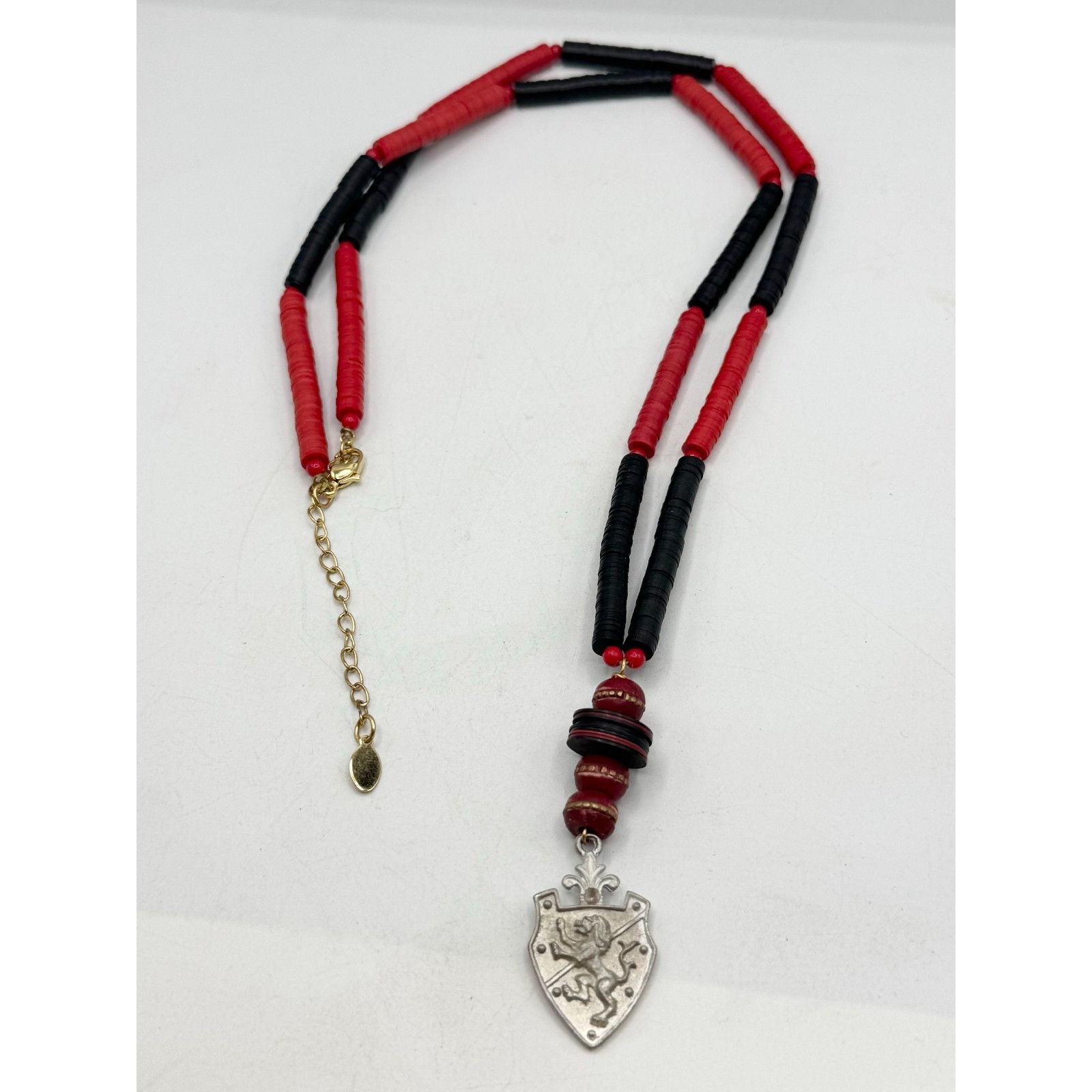 Vintage Vintage red black record bead shield pendant charm necklace Size ONE SIZE - 5 Thumbnail