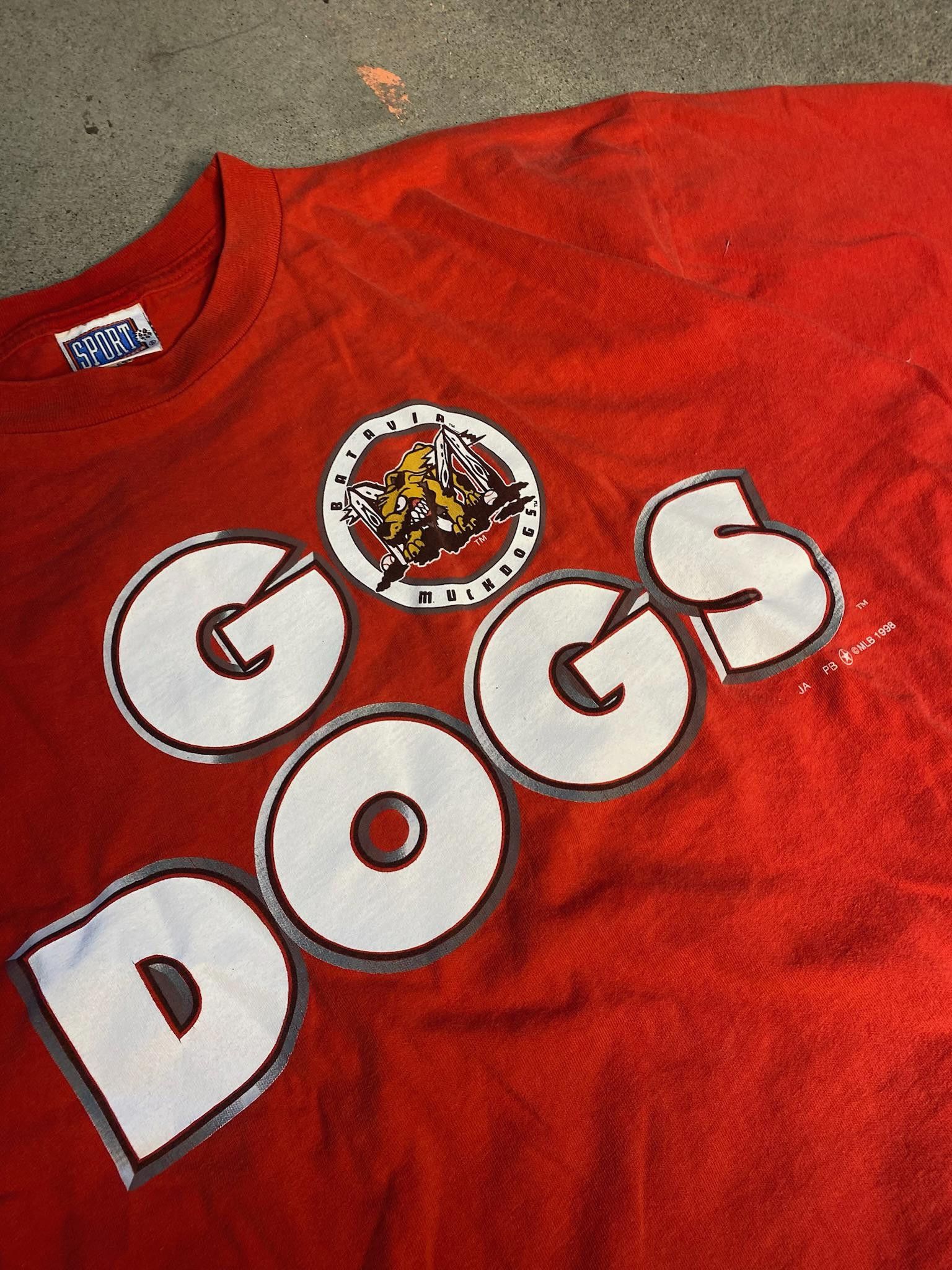 MLB Batavia Muckdogs 1998 Red MLB "Go Dogs" Shirt Size XL Size US XL / EU 56 / 4 - 3 Thumbnail