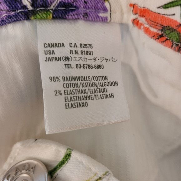 Escada Sport Escada Sport Floral Print White Capris - 28" Waist Size 28" / US 6 / IT 42 - 5 Thumbnail