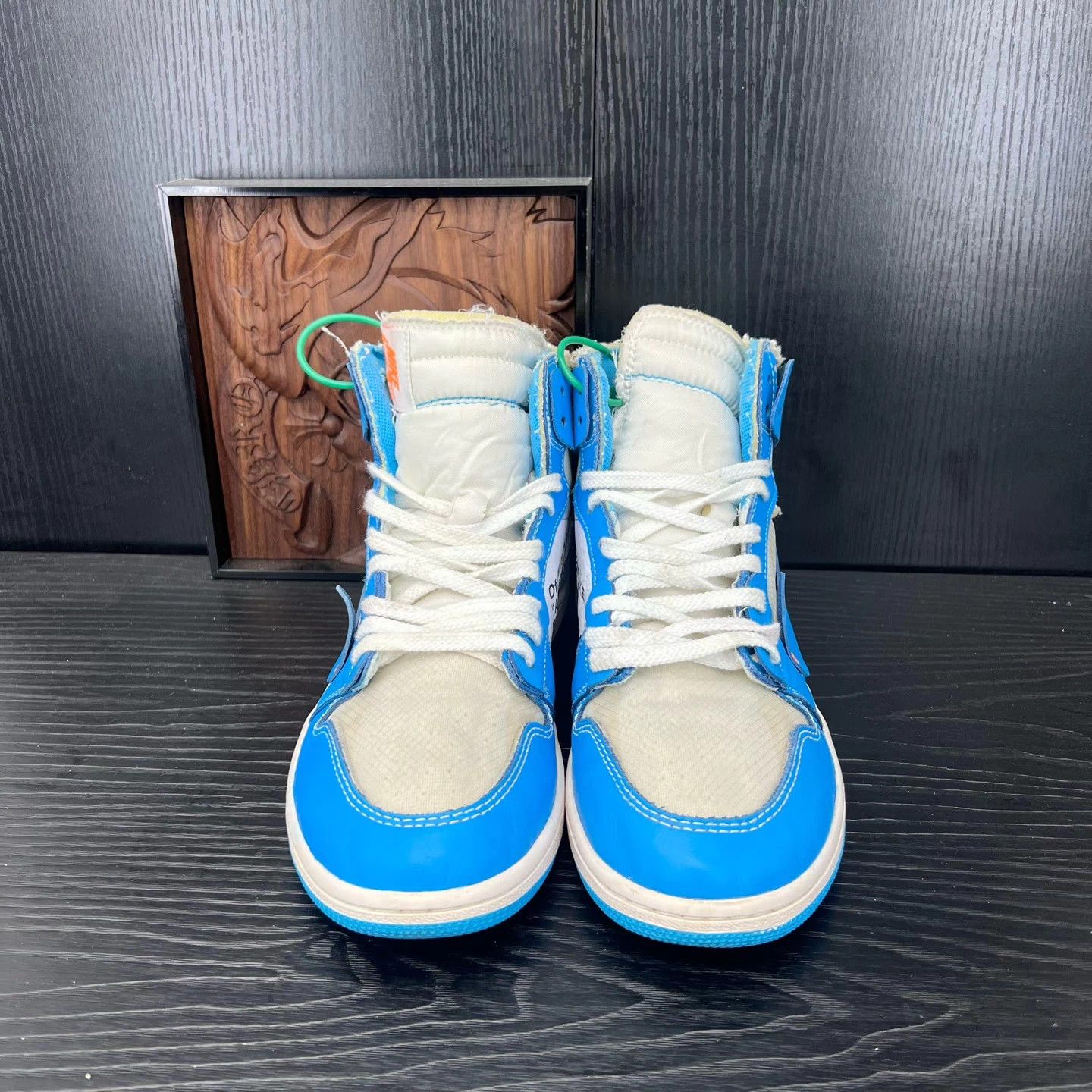 Nike AJ1 University Blue 44 Like New Box Size US 9 / EU 42 - 4 Thumbnail