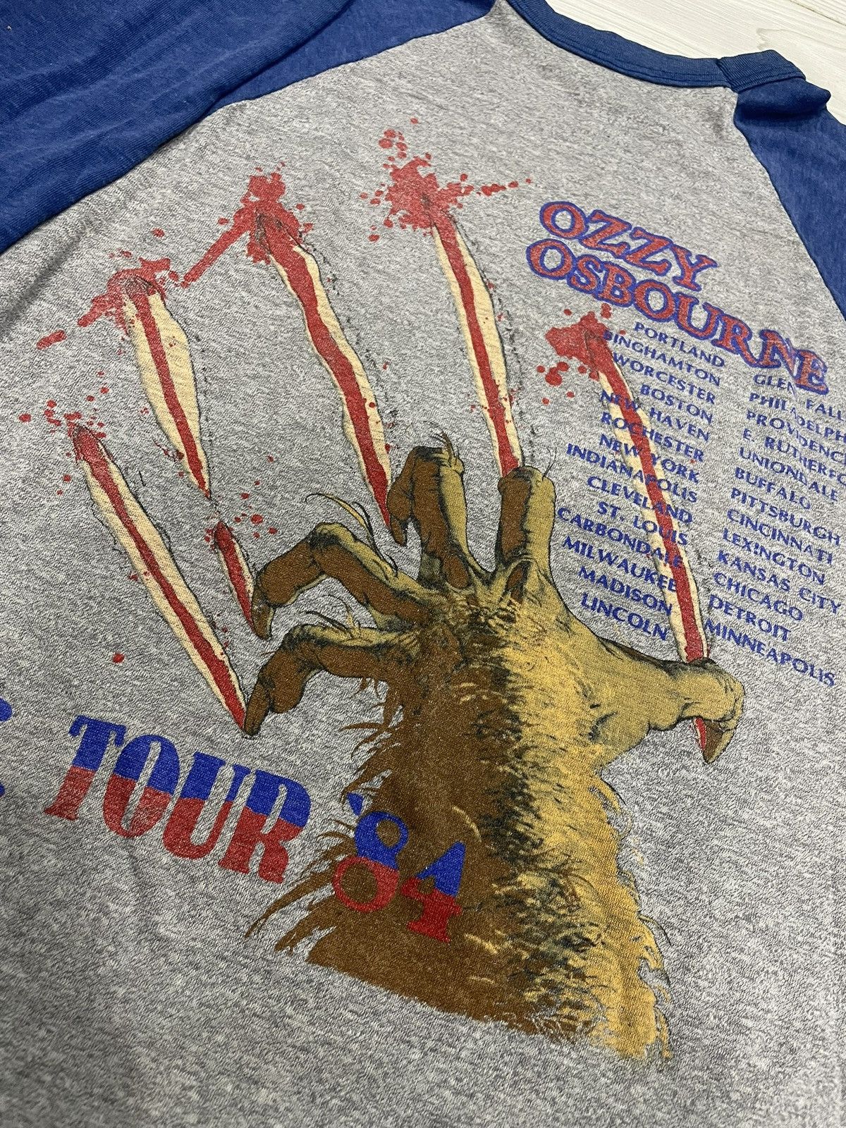 Other Ozzy Osbourne Bark At The Moon Tour Raglan Tee 🐺 🦇 🌙 ! Size US M / EU 48-50 / 2 - 9 Thumbnail