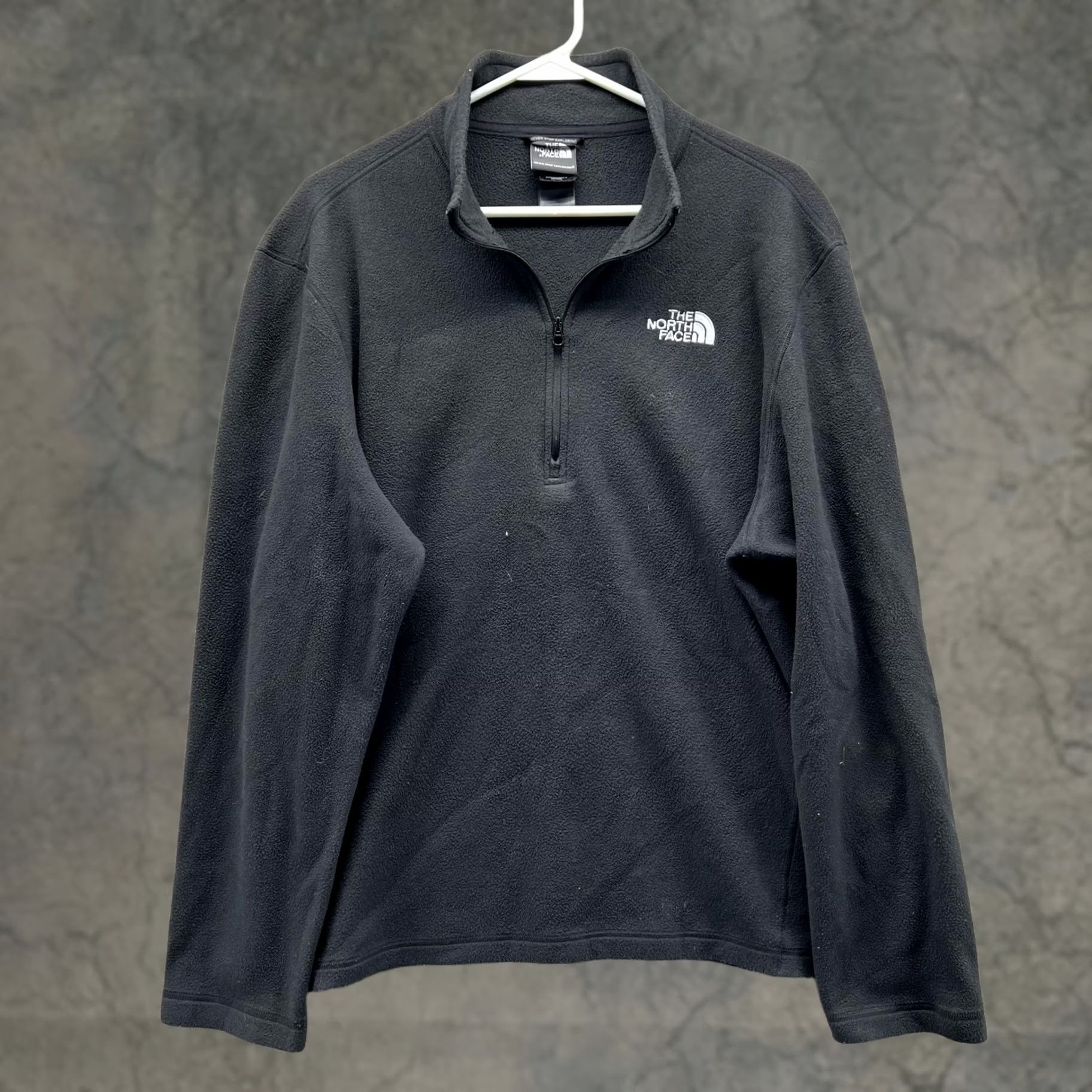 The North Face The North Face Sweater Men Large Adult Black 1/2 Zip Pullover Mock Neck Long Sleeve Regular Fit Size US L / EU 52-54 / 3 - 1 Thumbnail