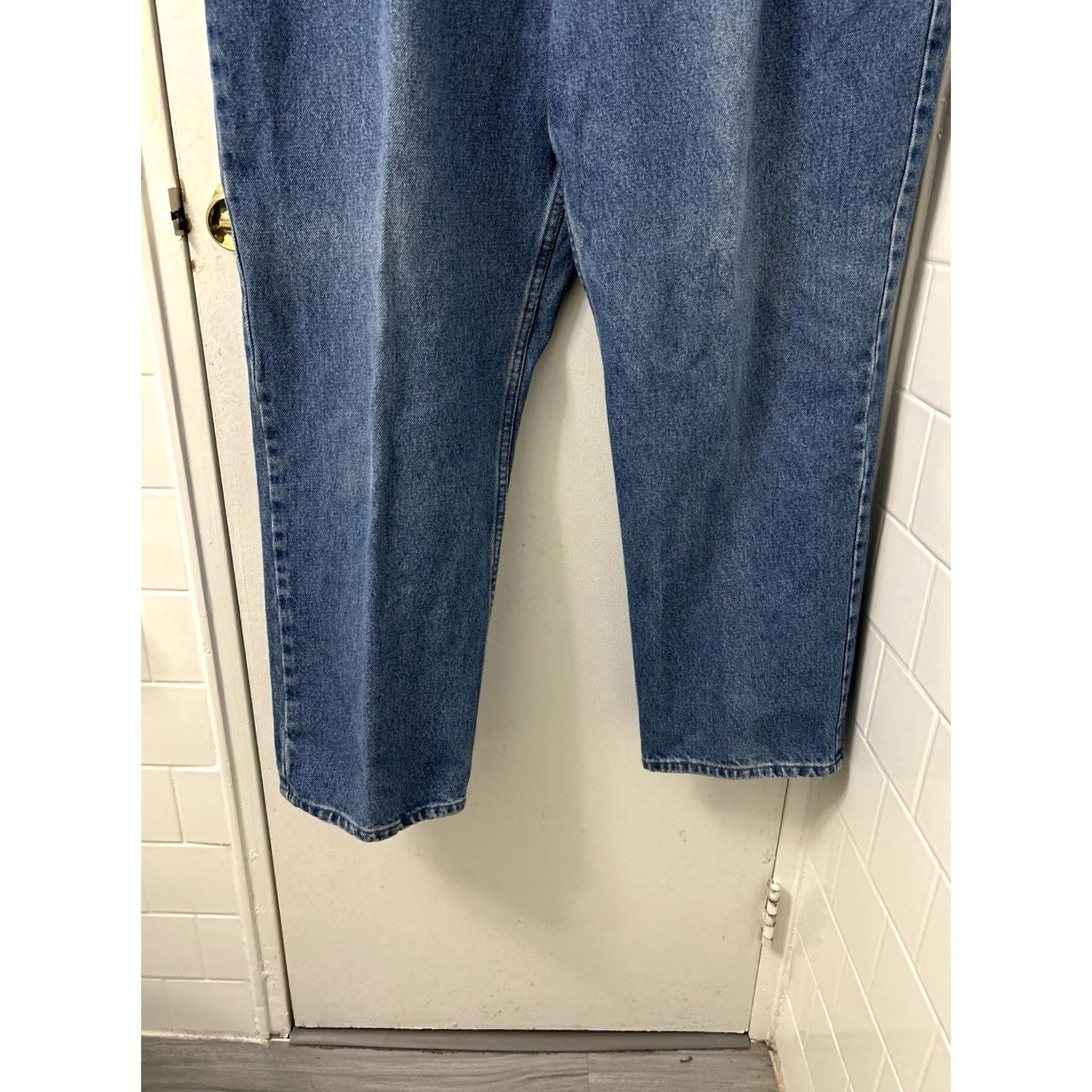 Vintage LL Bean Jeans Mens Size 40x29 Blue Straight Leg Comfort Waist 250265 Denim 5-Pocket Regular Fit Shirt Pants Clothes Size US 40 / EU 56 - 3 Thumbnail