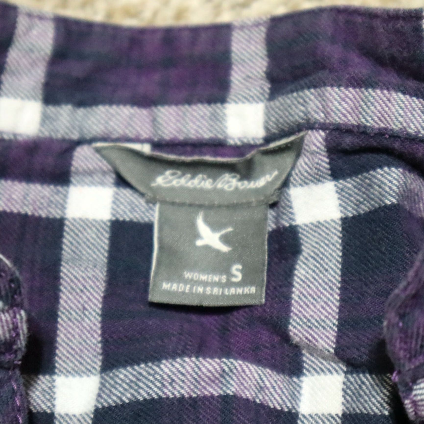 Eddie Bauer Vintage Eddie Bauer Women's Blue Plaid Long Sleeve Button-Up Shirt Small Fall Cotton Size S / US 4 / IT 40 - 3 Thumbnail