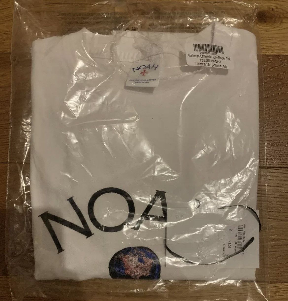Noah Noah Jolly Roger Tee x Galeries Lafayette Paris Sz M New Size US M / EU 48-50 / 2 - 1 Thumbnail