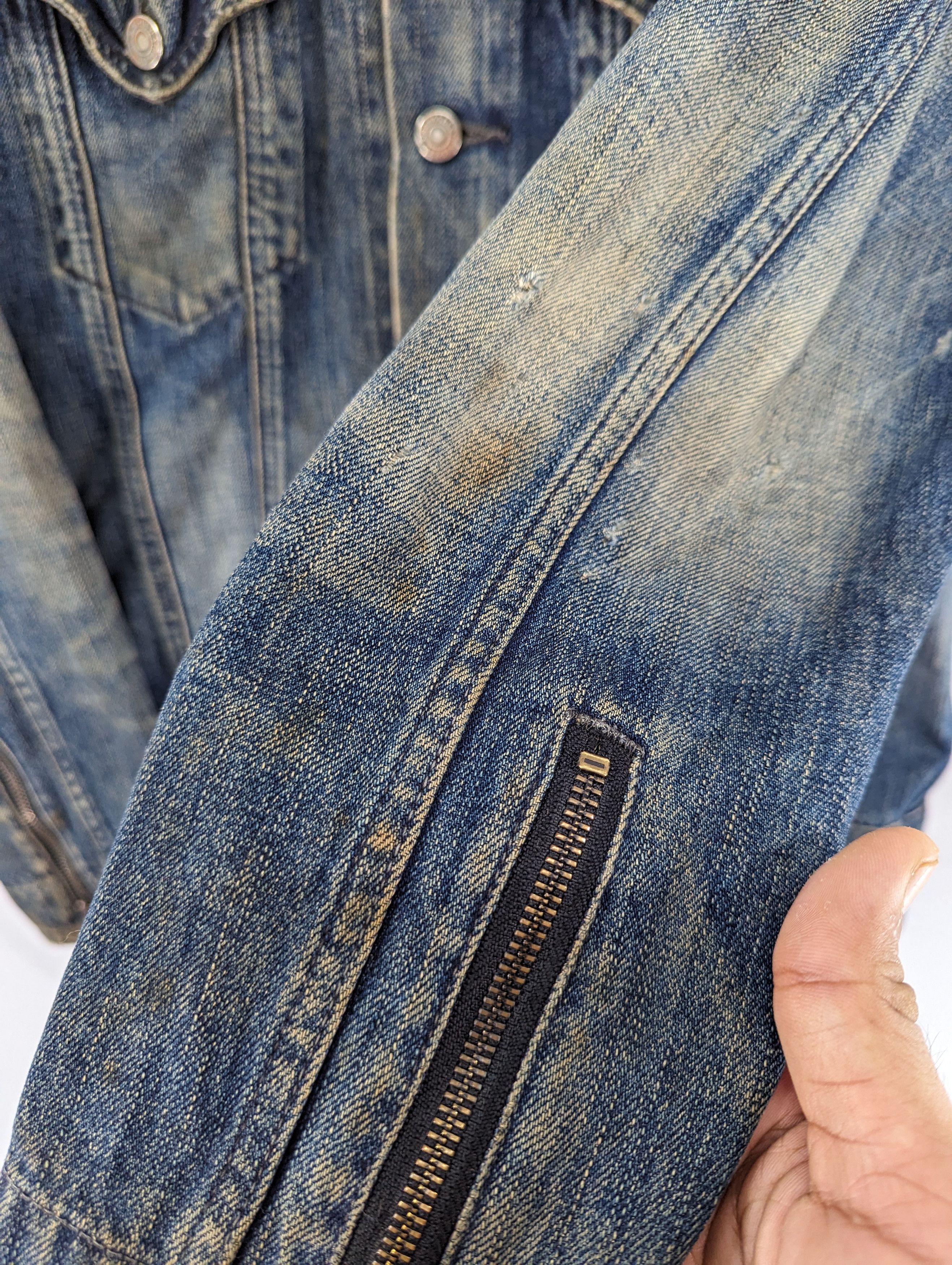 Levi's Vintage Levis Dirty Blue Distressed Denim Jacket Size US M / EU 48-50 / 2 - 6 Thumbnail