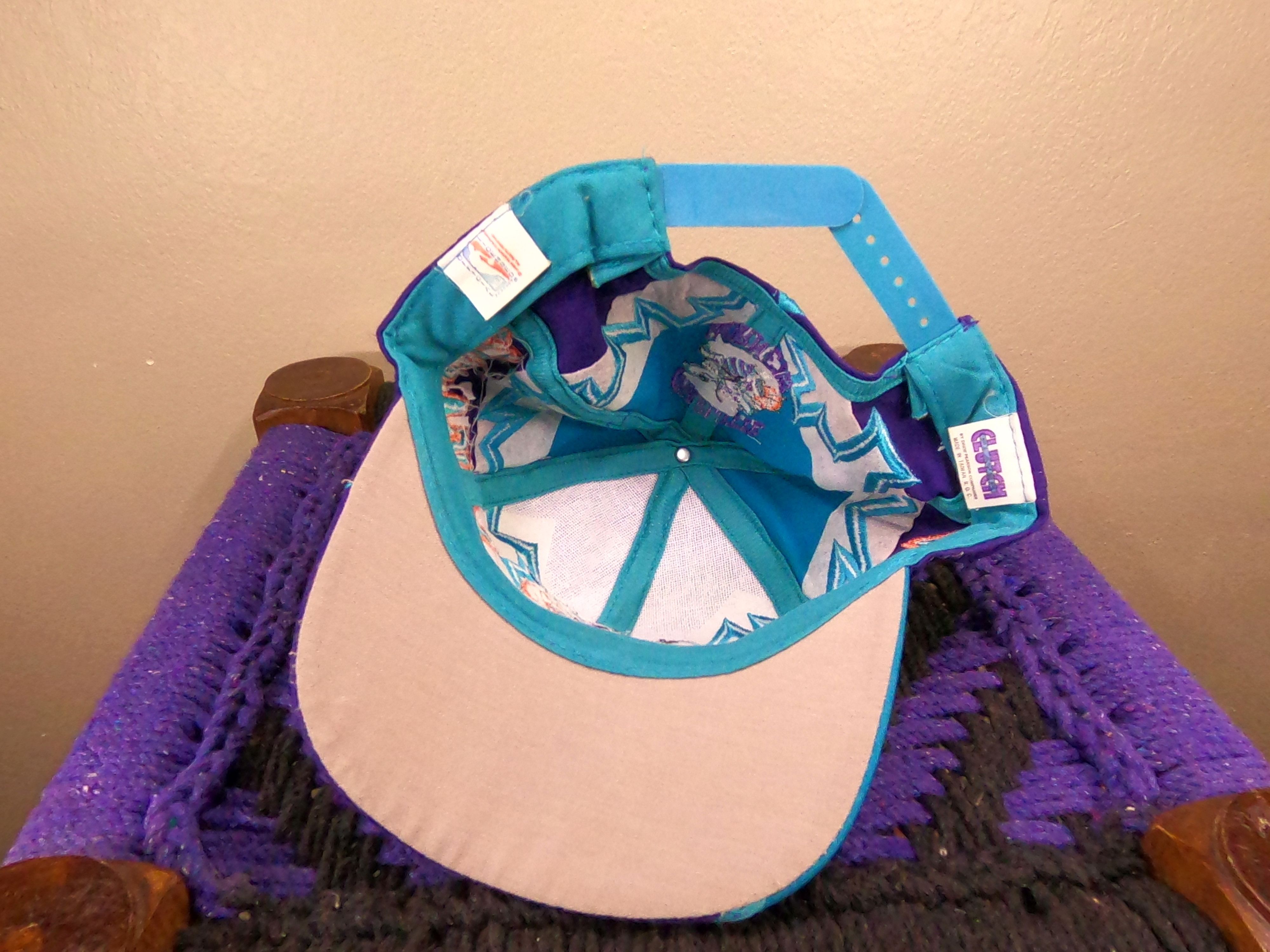 NBA Vintage Clutch Charlotte Hornets Graffiti 90s Snapback Size ONE SIZE - 5 Thumbnail