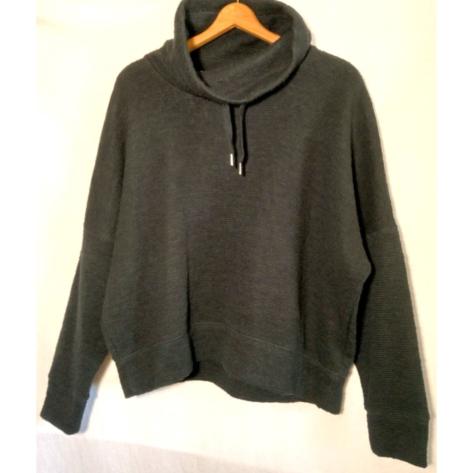 Banana Republic VINTAGE Banana Republic Sweatshirt Dolman Black Waffle-Knit High Neck Long Sleeve M Women's Casual Comfort Knit Shirt Size M / US 6-8 / IT 42-44 - 2 Thumbnail
