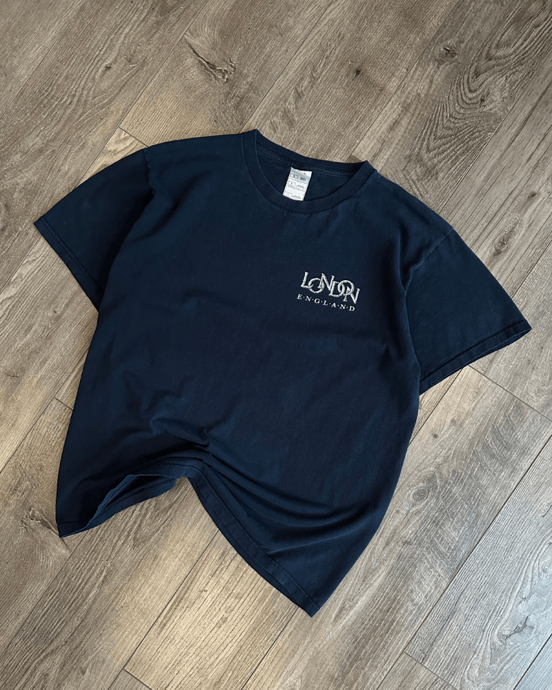 Fruit Of The Loom × Vintage Vintage London England Men's Faded Black T-Shirt Size Large Size US L / EU 52-54 / 3 - 1 Thumbnail