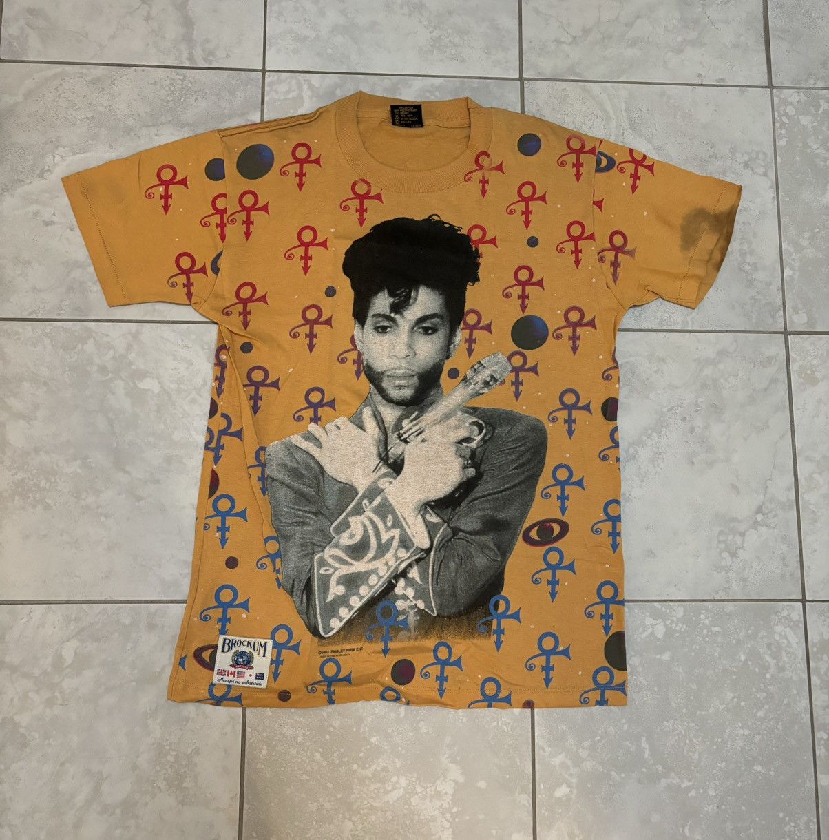 Band Tees Rare Vintage 90s Prince Paisley Park All Over Print T Shirt Size US XL / EU 56 / 4 - 1 Thumbnail