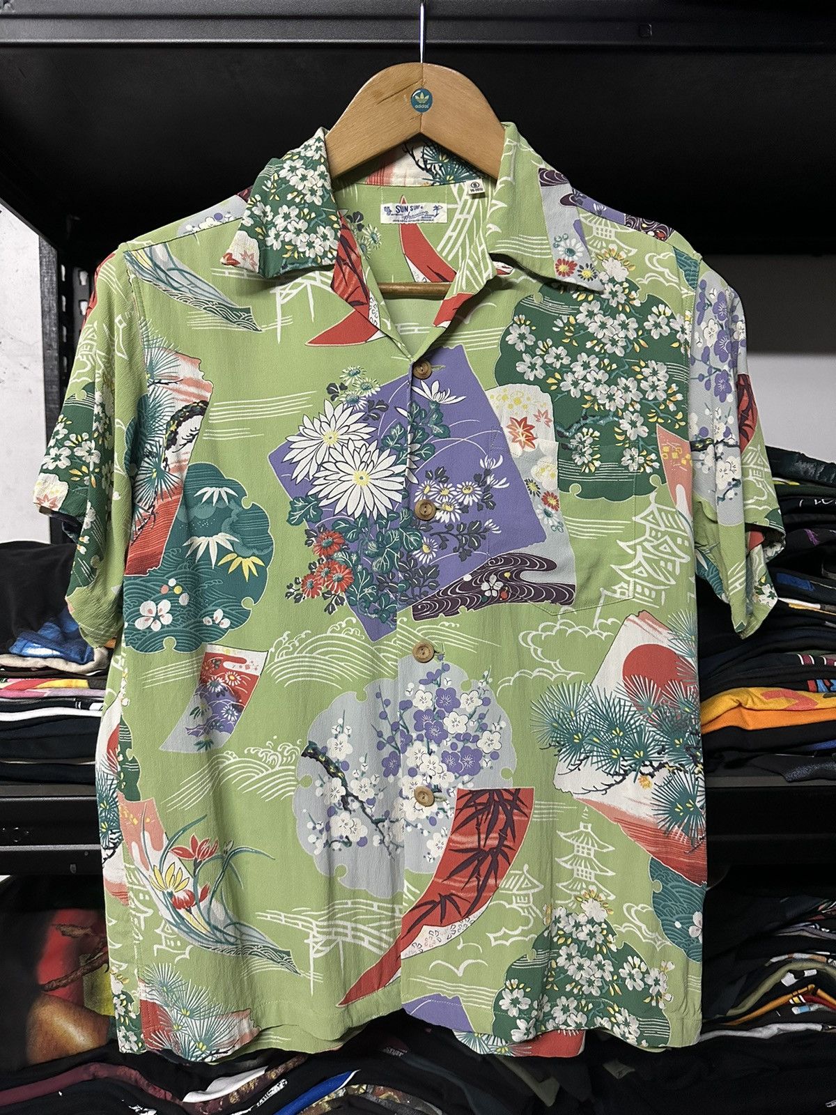 Sun Surf Vintage Sun Surf Hawaiian Japan Rayon Crape Button Ups Tee Size US M / EU 48-50 / 2 - 1 Thumbnail