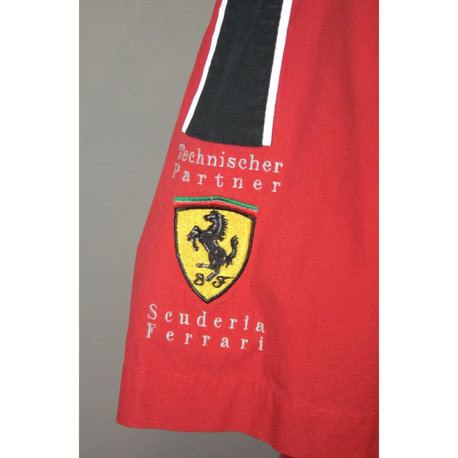 Ferrari Scuderia Ferrari Formula 1 racing mens shirt Size S Red Button-Up Collared Size US S / EU 44-46 / 1 - 2 Thumbnail