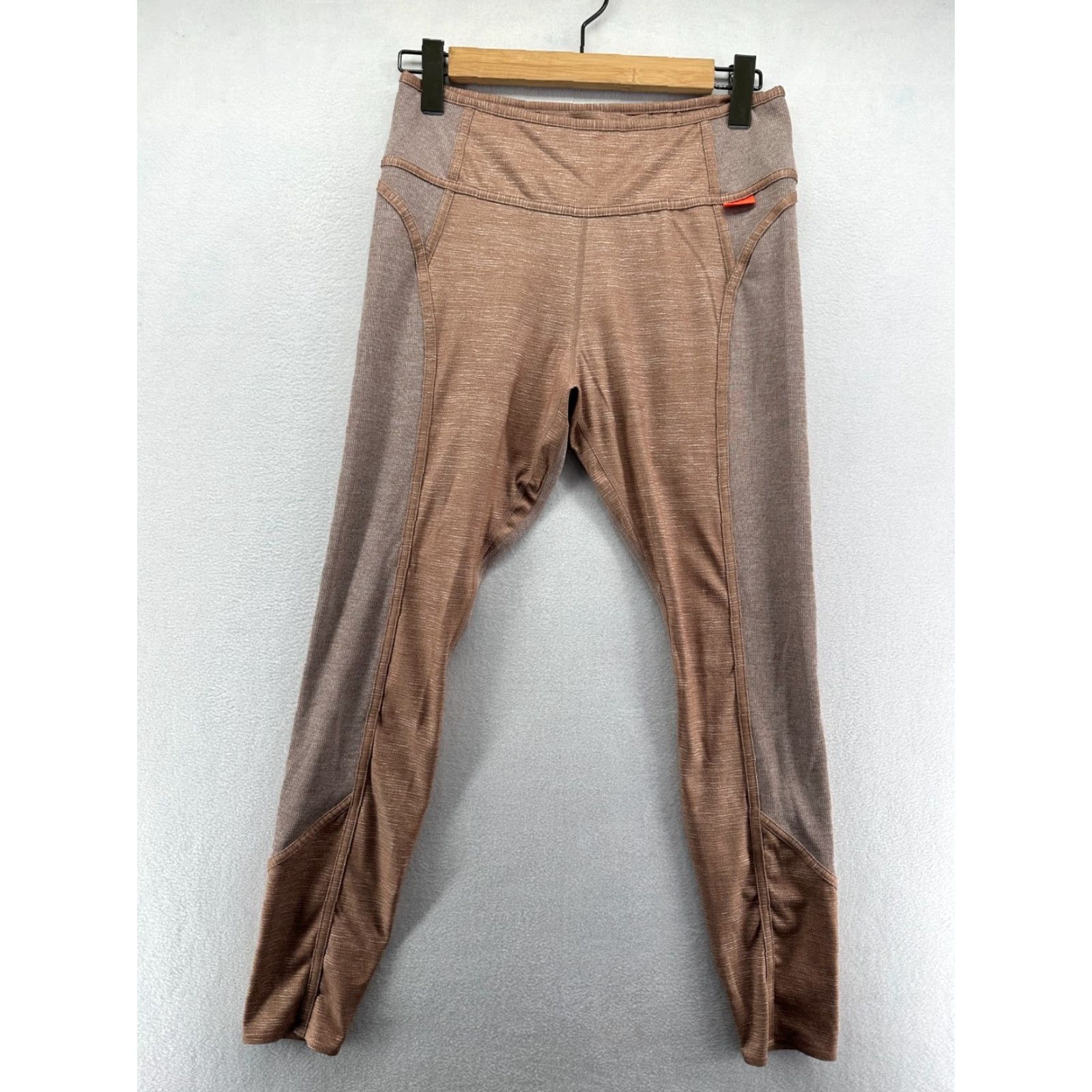 Nike VINTAGE Nike Compression Leggings Brown Women's L Mid Rise Gym Yoga Size 36" / US 14 / IT 50 - 2 Thumbnail
