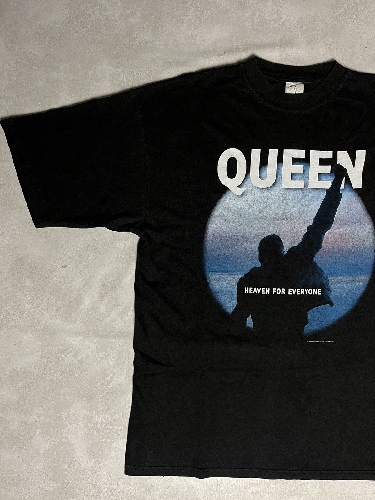 Band Tees × Vintage Vintage 1995 Queen Tee Heaven for Everyone Tour Tee Size US XL / EU 56 / 4 - 3 Thumbnail