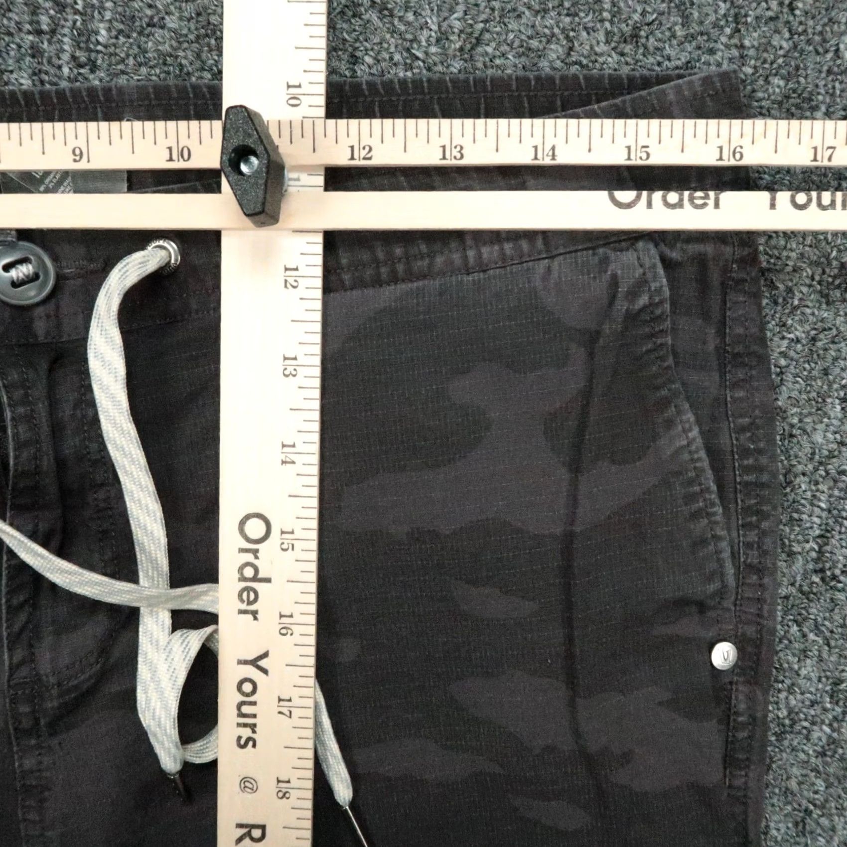 Vuori Vuori Pants Womens Large Gray Camouflage Ripstop Zip Pocket Straight VW401 Size 36" / US 14 / IT 50 - 7 Thumbnail