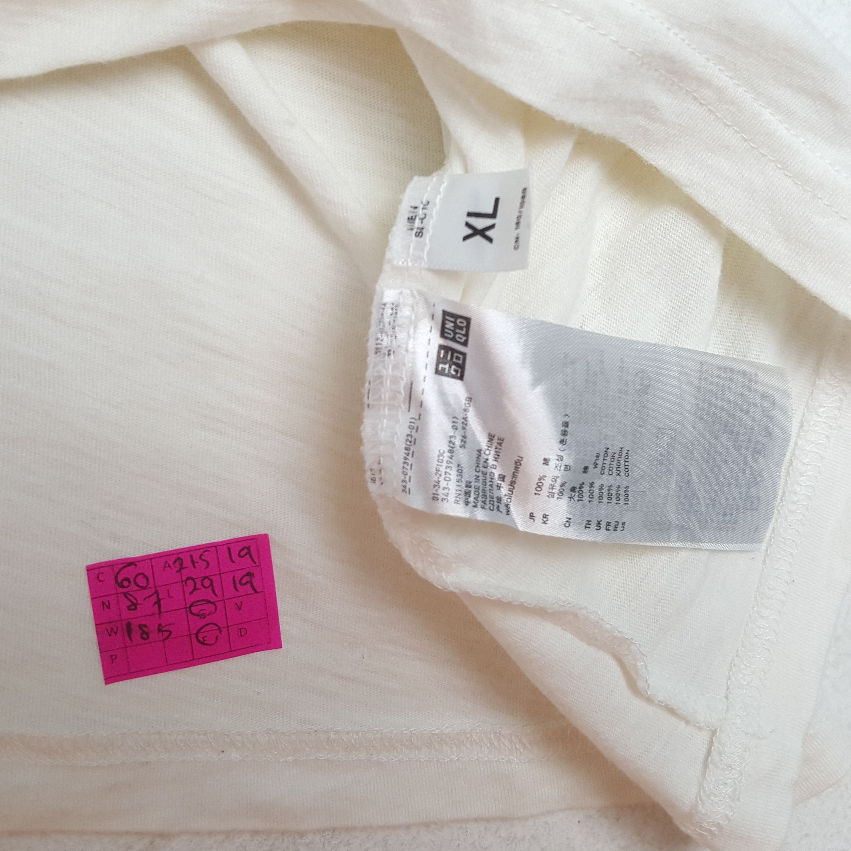 Undercover × Uniqlo UNIQLO UNDERCOVER Japanese Brand Center Design Tshirt Size US L / EU 52-54 / 3 - 7 Thumbnail