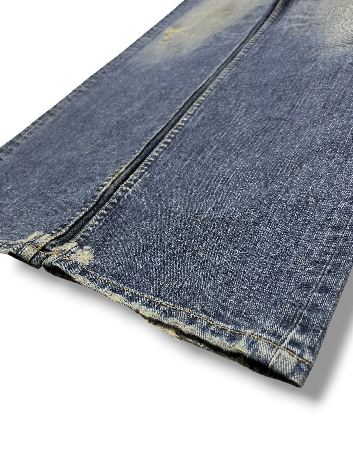 Levi's Loose Vintage Y2K Levi’s 533 Japan - Faded Wash, Distressed Size US 35 - 7 Thumbnail