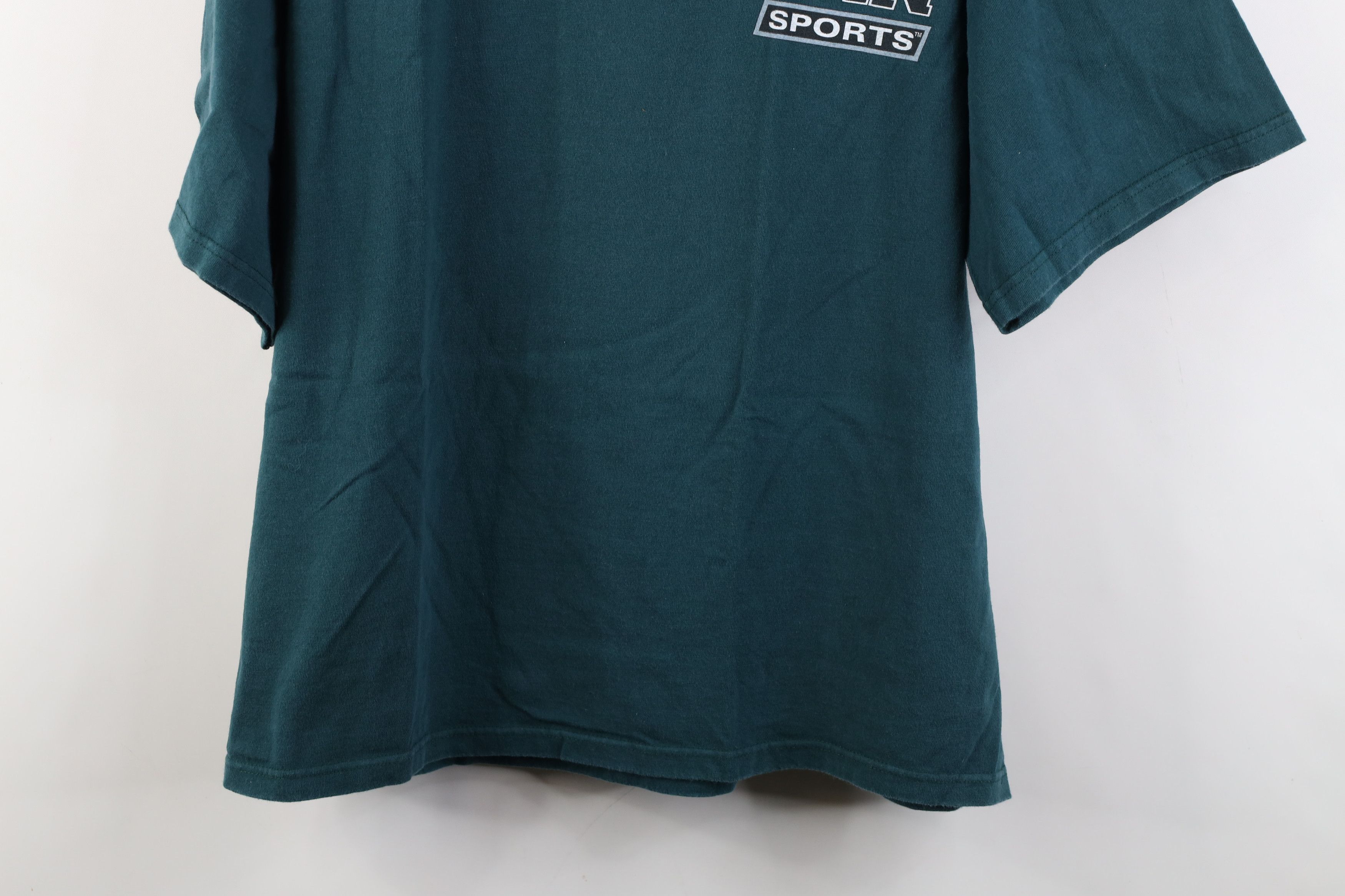 Vintage Vintage 90s Streetwear Big Sports Fan Short Sleeve T-Shirt Size US L / EU 52-54 / 3 - 3 Thumbnail