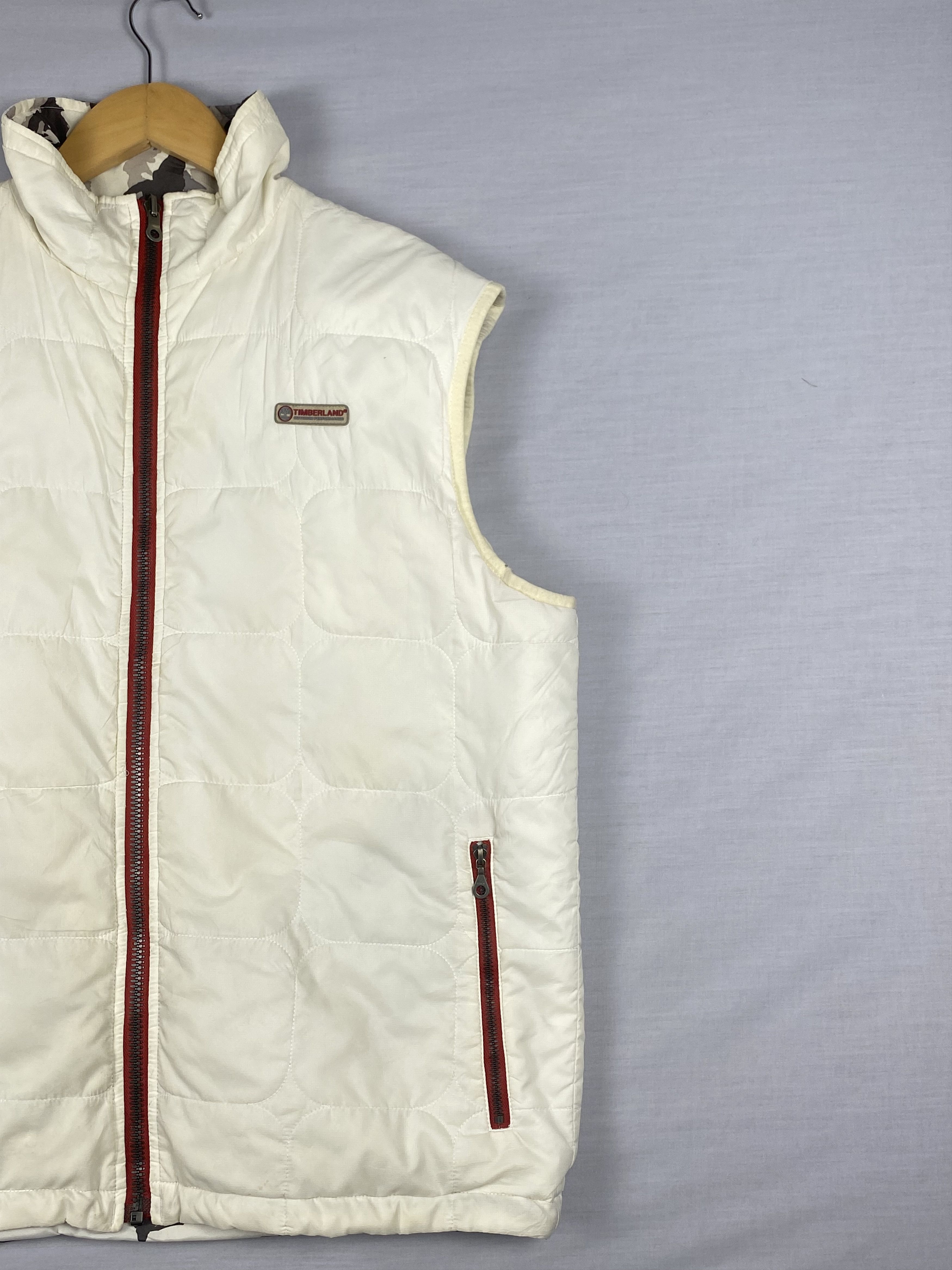 Timberland Vintage Timberland Camo Pattern Lining Puffer Vest Size US S / EU 44-46 / 1 - 2 Thumbnail