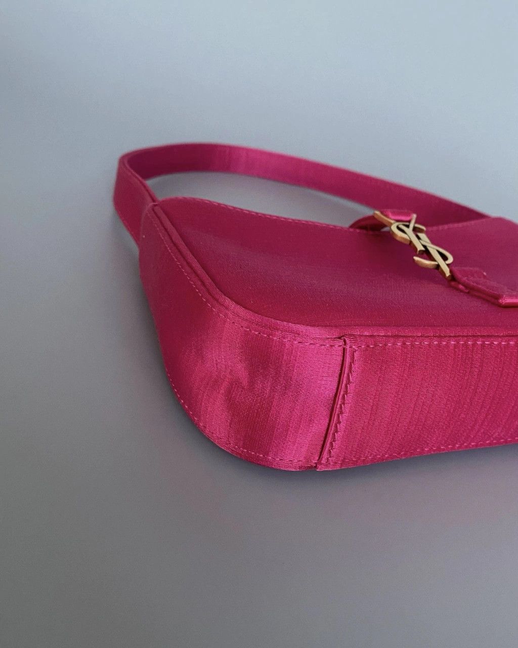 Saint Laurent Paris o1tp1o0125 Size: OS/Mini Hobo Bag in Guava Pink Size ONE SIZE - 8 Thumbnail