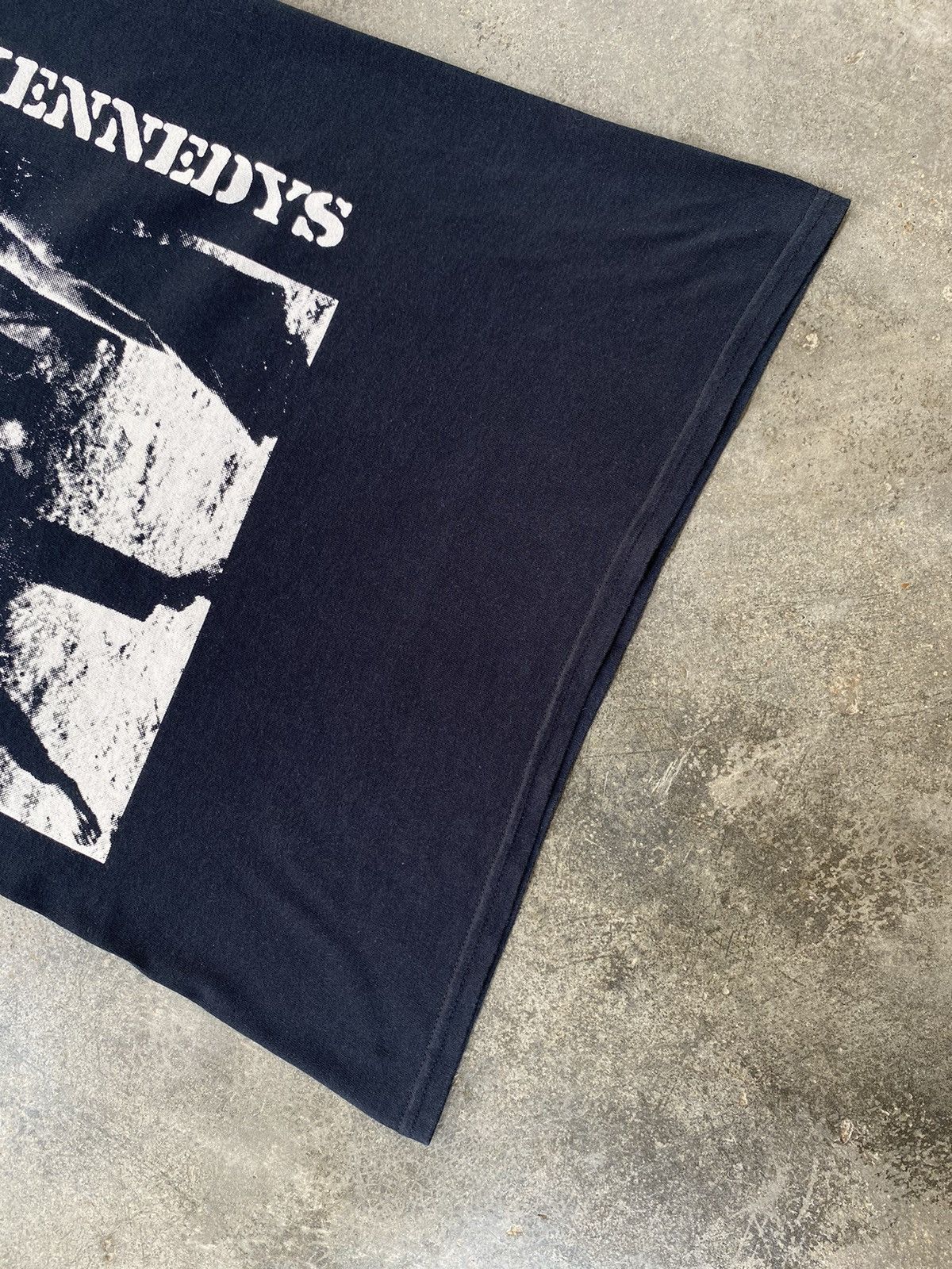 Band Tees Sick🔥Vintage Dead Kennedys Punk Band Tees Size US S / EU 44-46 / 1 - 6 Thumbnail
