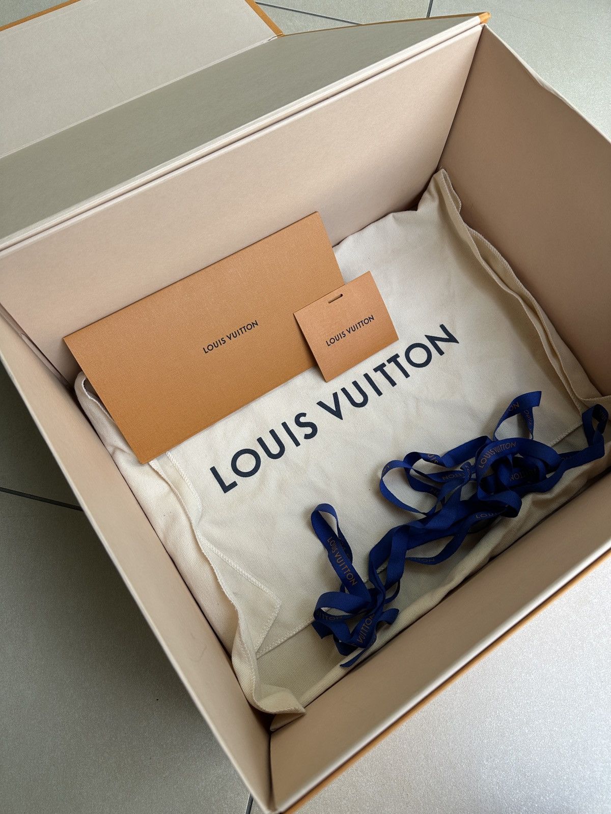Louis Vuitton Louis Vuitton Messenger Shoulder Bag Saumur Eclipse Size ONE SIZE - 5 Thumbnail