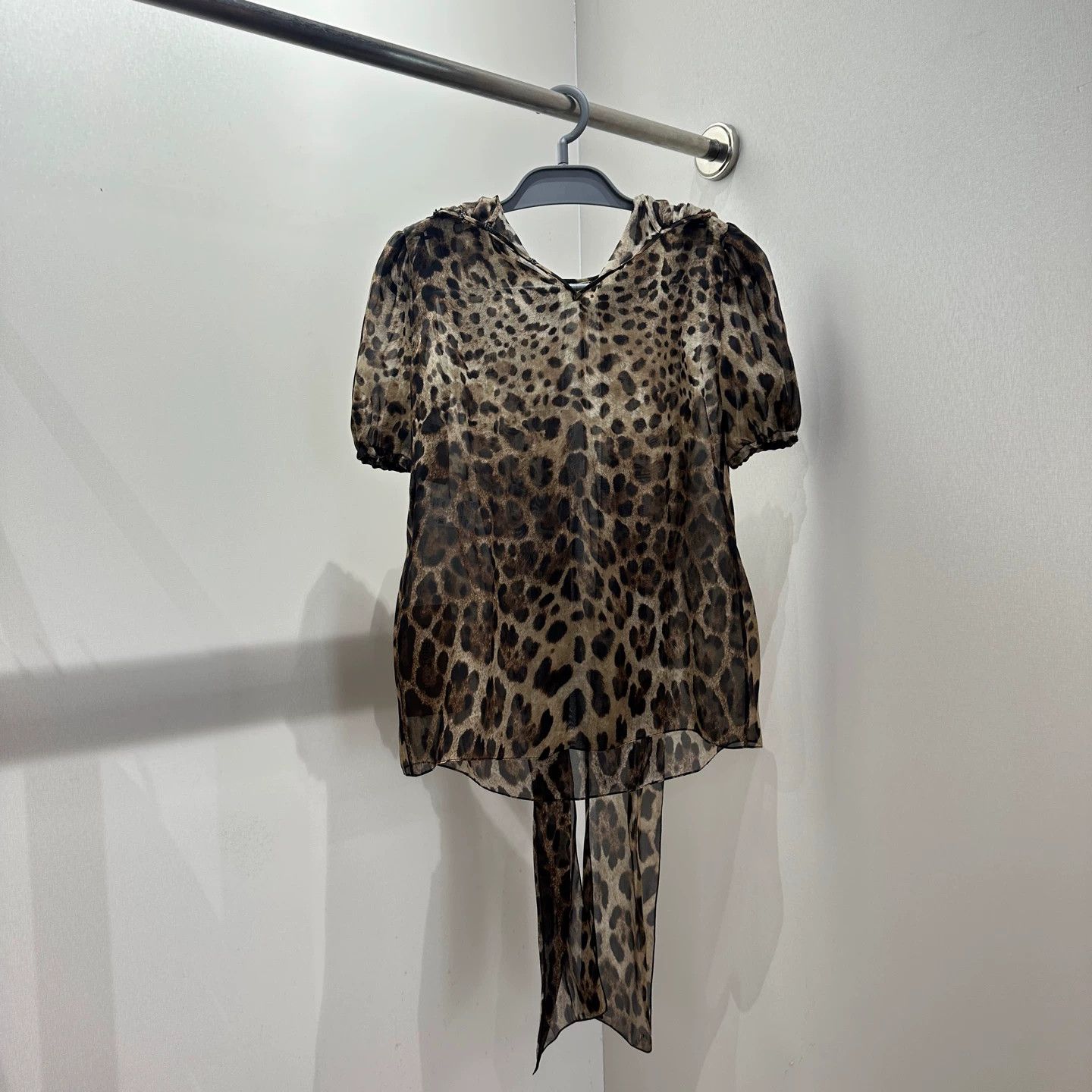 Dolce & Gabbana DG feb498 leopard ribbon silk tee 36 Size XS / US 0-2 / IT 36-38 - 1 Thumbnail
