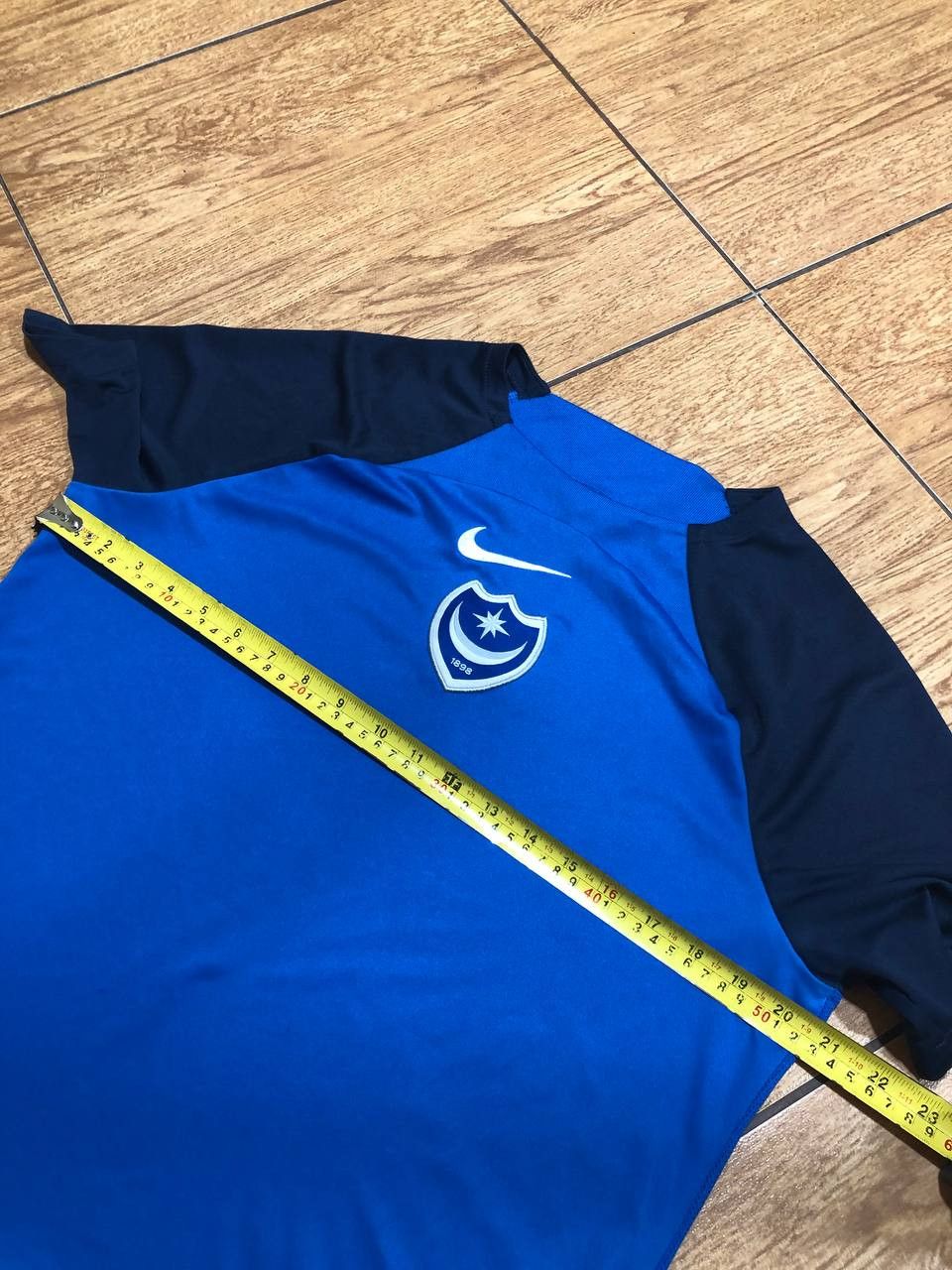 Nike PORTSMOUTH FOOTBALL SOCCER SHIRT JERSEY TRAINING NIKE Size US L / EU 52-54 / 3 - 8 Thumbnail