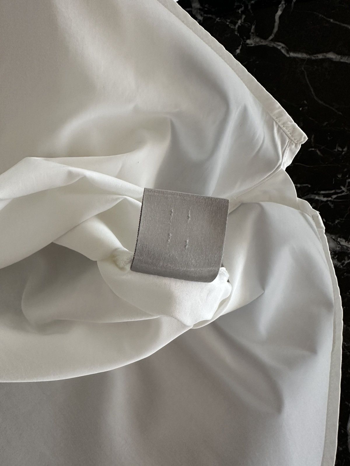Dior SS06 White Cotton Poplin Shirt Bee Embroidery sz 37 Size US S / EU 44-46 / 1 - 9 Thumbnail