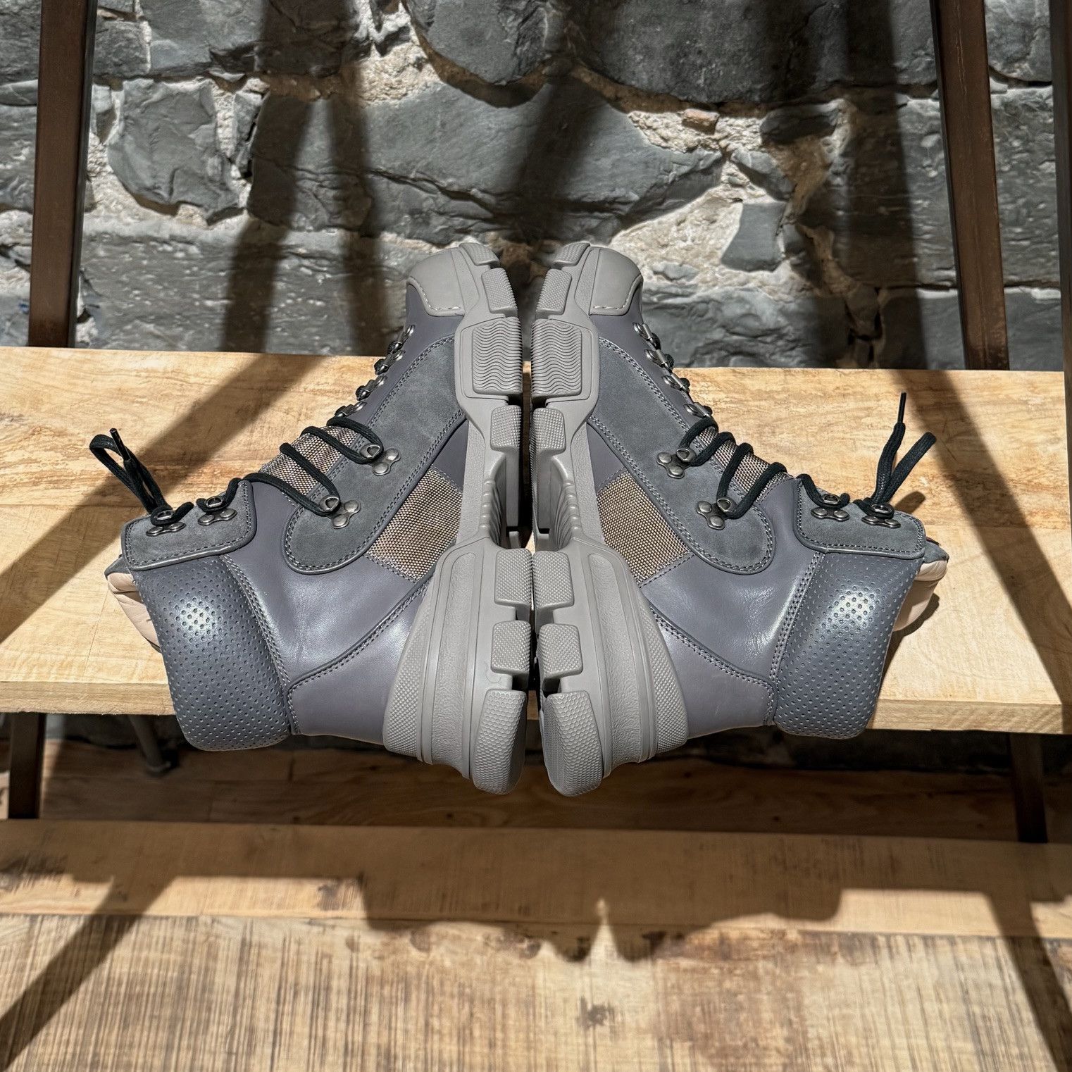 Gucci Gucci Graphite Grey Suede Flashtrek Hiking Boots Size US 8 / EU 41 - 9 Thumbnail