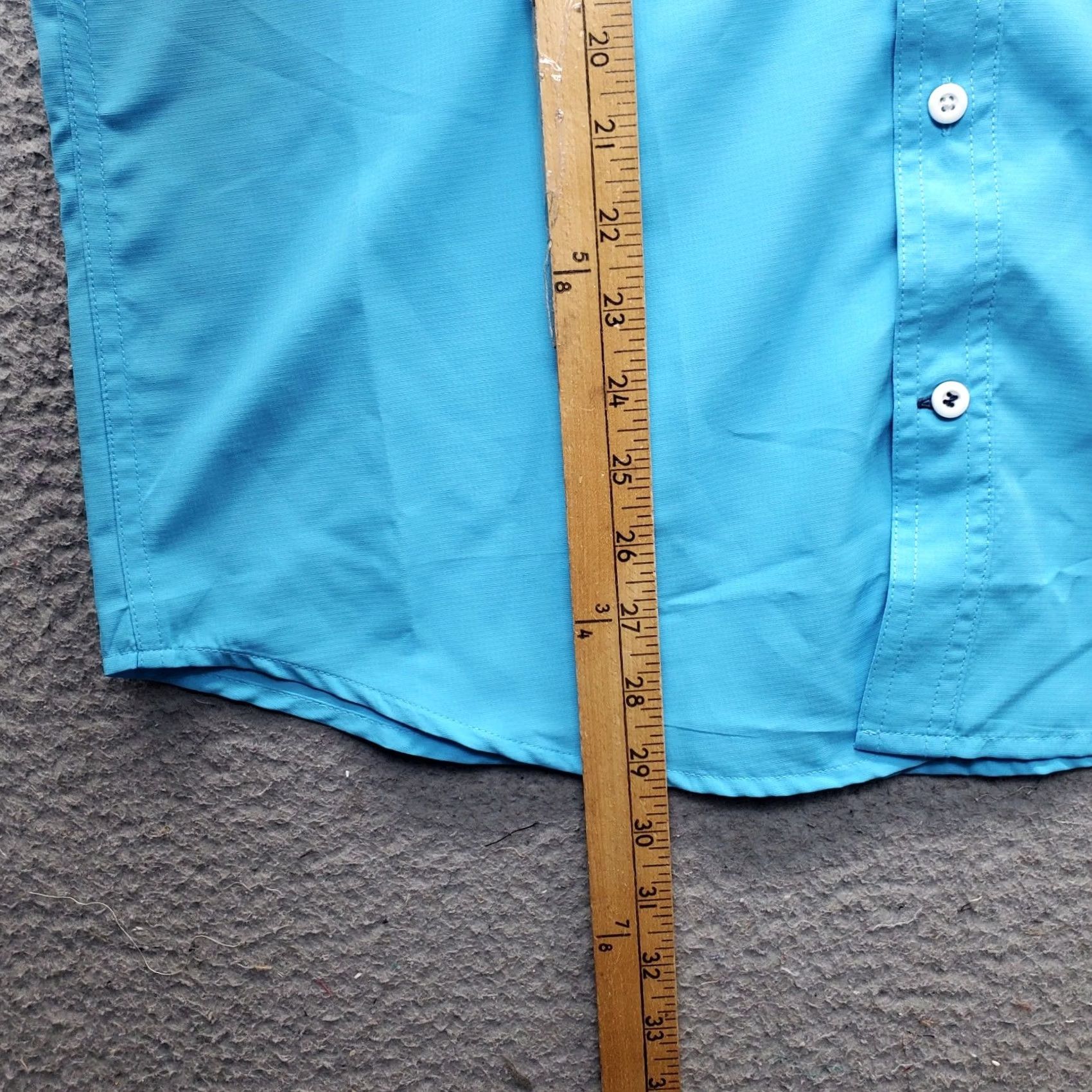 Izod IZOD Saltwater Fishing Shirt Mens M Blue Sunshield Performance Vented Button-Up - Easy Care Size US M / EU 48-50 / 2 - 3 Thumbnail