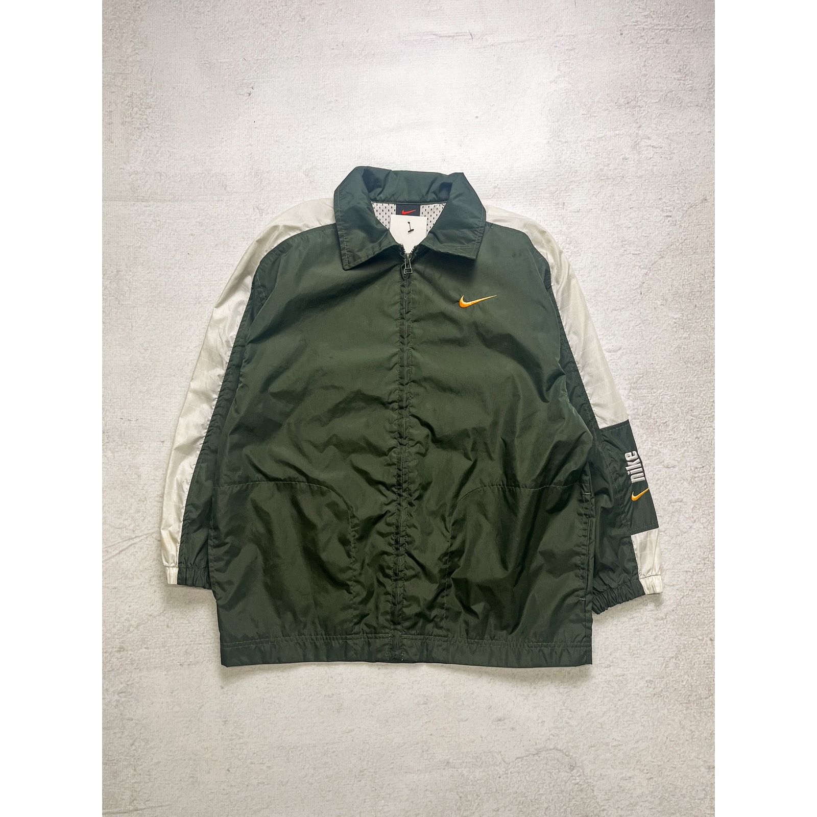 Nike Vintage 90s Nike Green Windbreaker - Women's Small Size S / US 4 / IT 40 - 1 Thumbnail