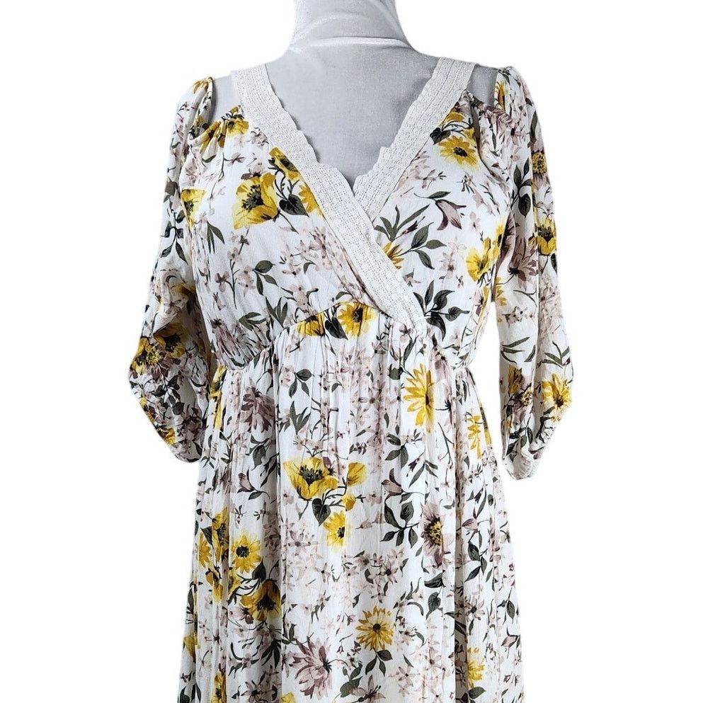 Torrid TORRID Size 1X Dress Ivory Floral Cold Shoulder Skater Dress Size XL / US 12-14 / IT 48-50 - 2 Thumbnail
