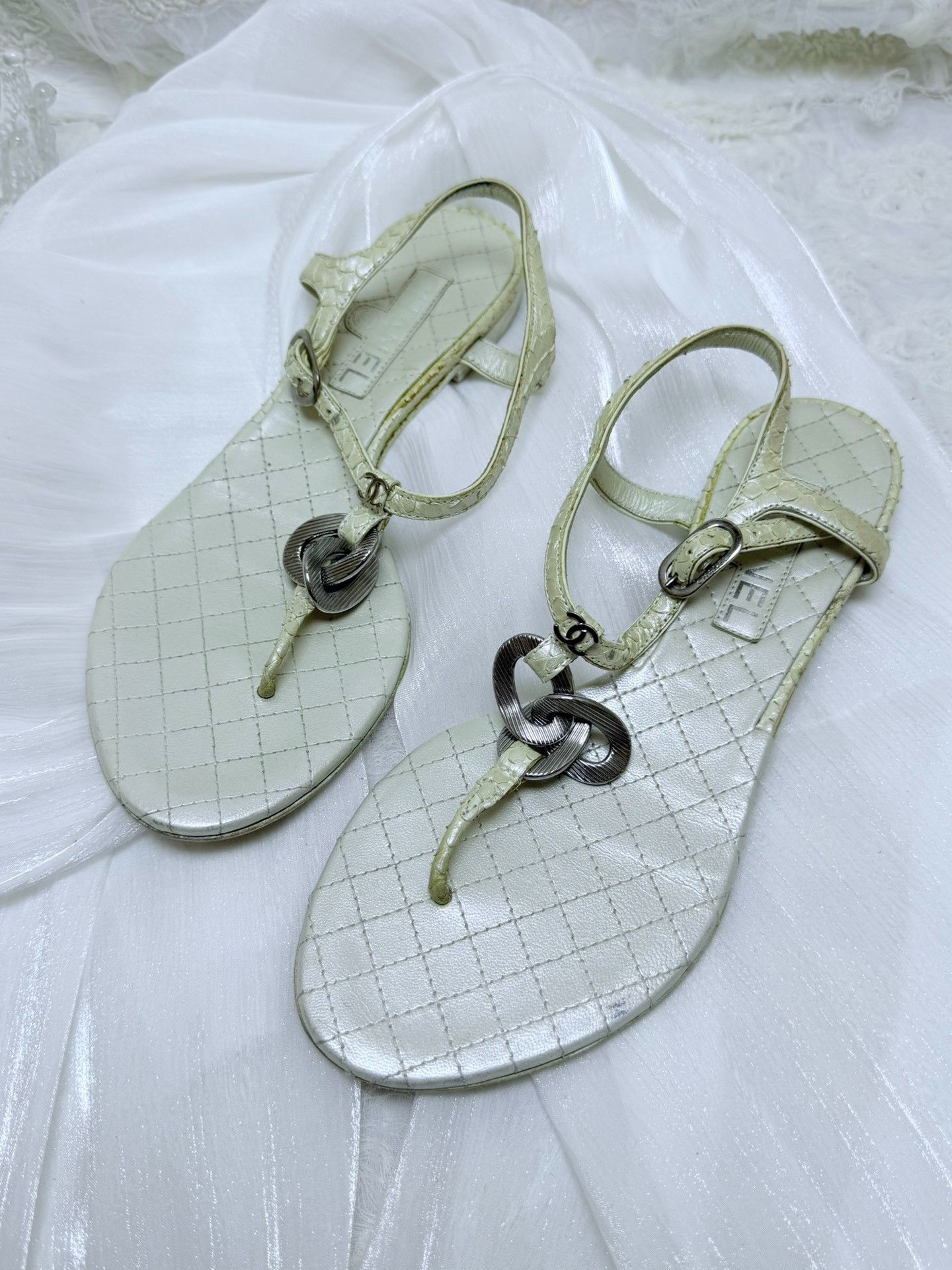 Chanel Chanel Gold Sandals us_6 Women Size US 6 / IT 36 - 1 Thumbnail