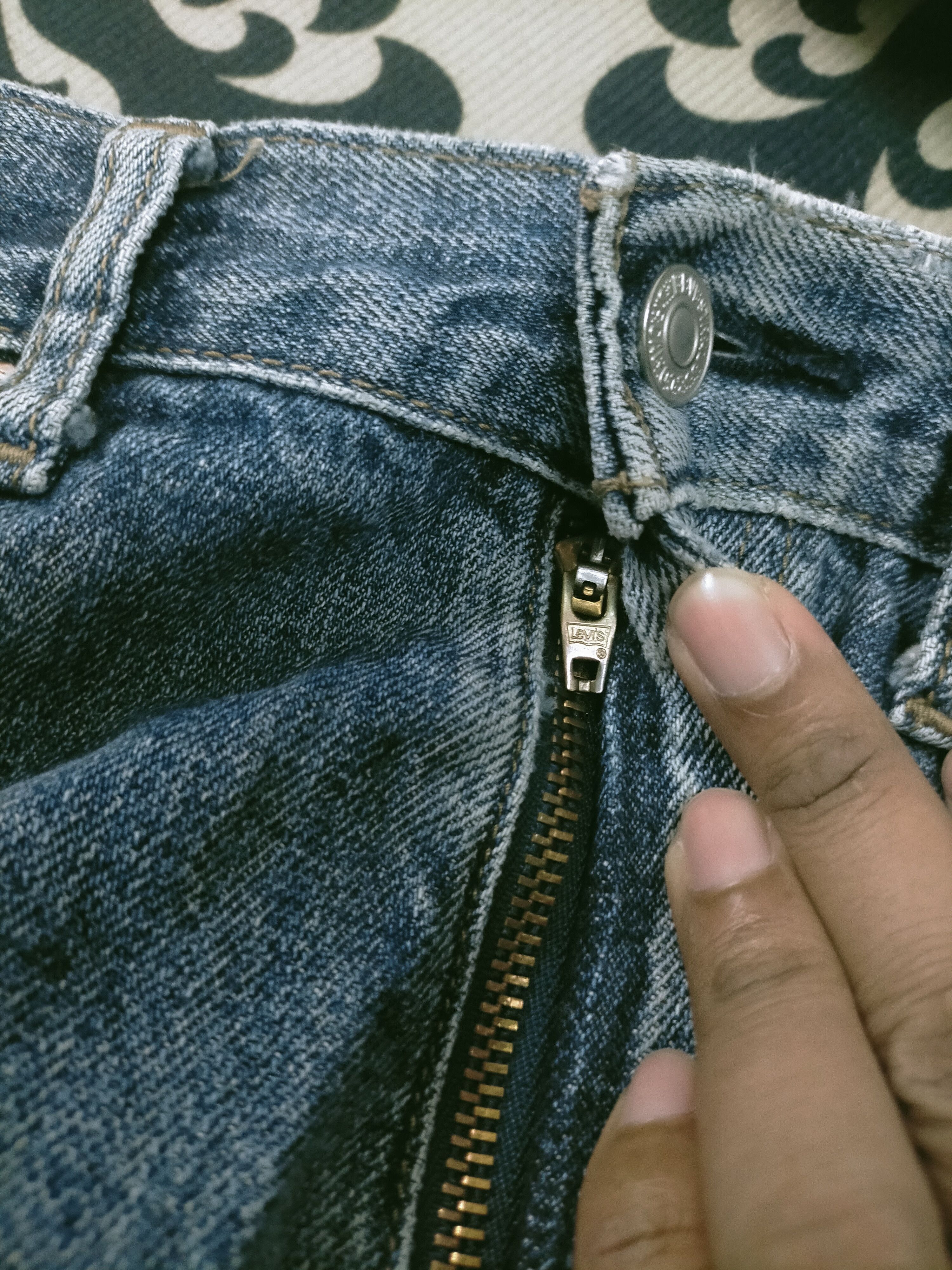 Levi's 🔥Vintage🔥 Levis 533 Washed Distressed Jeans Size US 31 - 7 Thumbnail