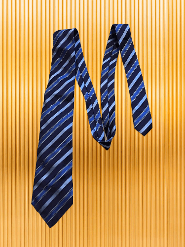 Hugo Boss Hugo Boss Silk Tie Vintage Size ONE SIZE - 1 Thumbnail