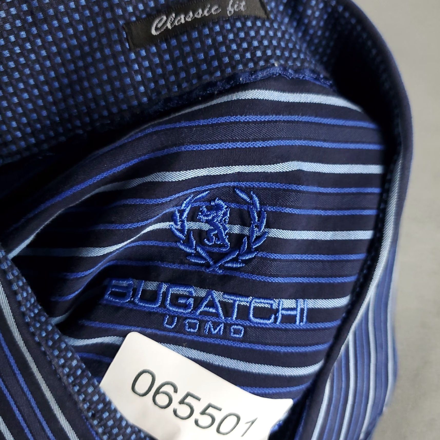 BUGATCHI Bugatchi Uomo Shirt XL Blue Striped Button-Up Long Sleeve Men’s Classic Fit Casual Formal Workwear (Regular) Size US XL / EU 56 / 4 - 8 Thumbnail