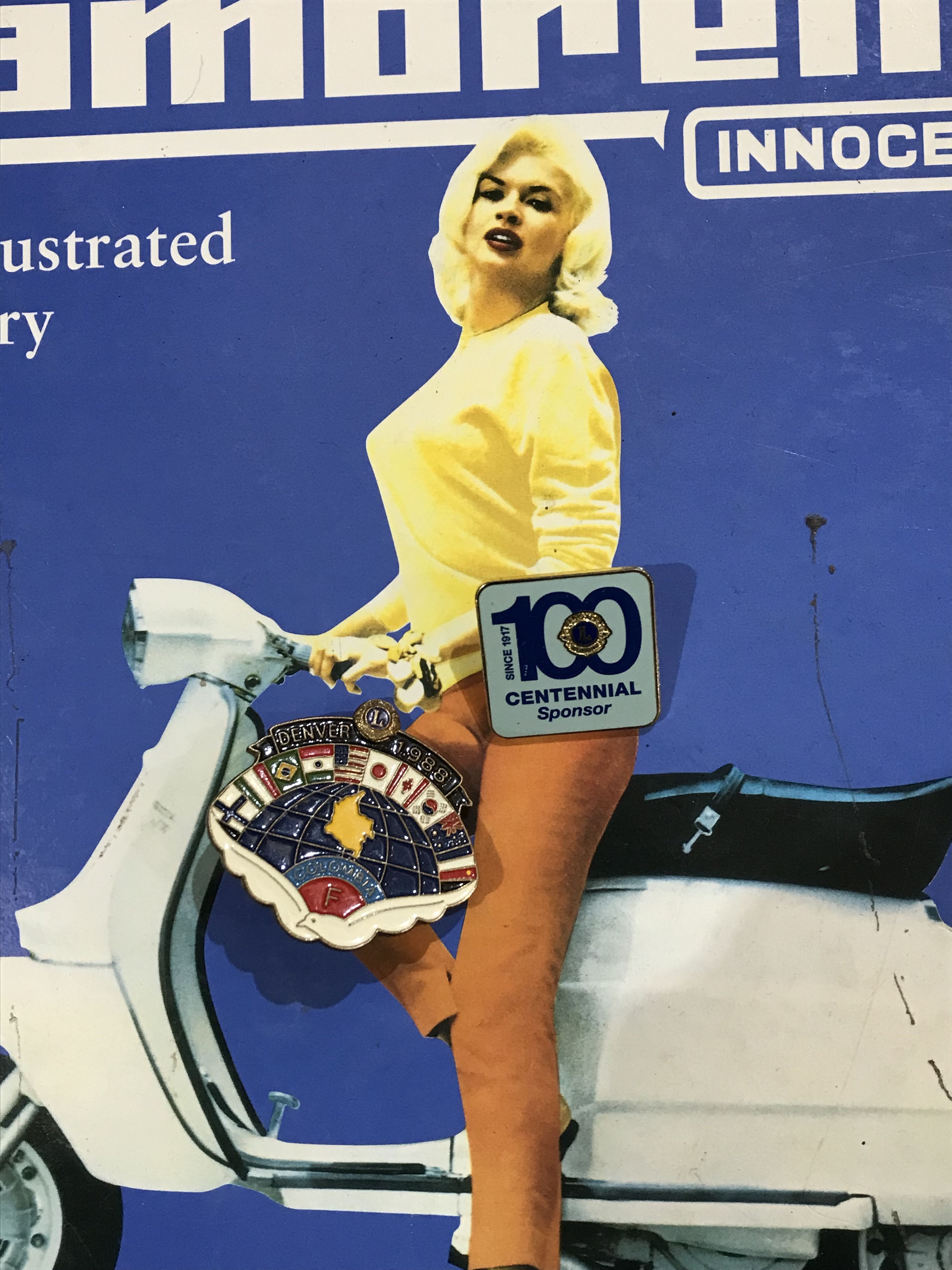 Vintage Vintage 1988 Illinois Flage Denver Mile High City Enamel Pin Size ONE SIZE - 3 Thumbnail