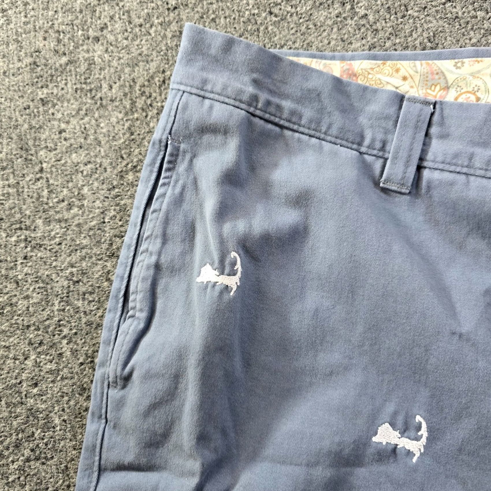 Vintage Washed Stoned Beaten Shorts Mens 42 Gray Blue Massachusetts Embroidery Preppy Chino Regular Short Inseam 10 in Embroidered Pockets Size US 42 / EU 58 - 3 Thumbnail