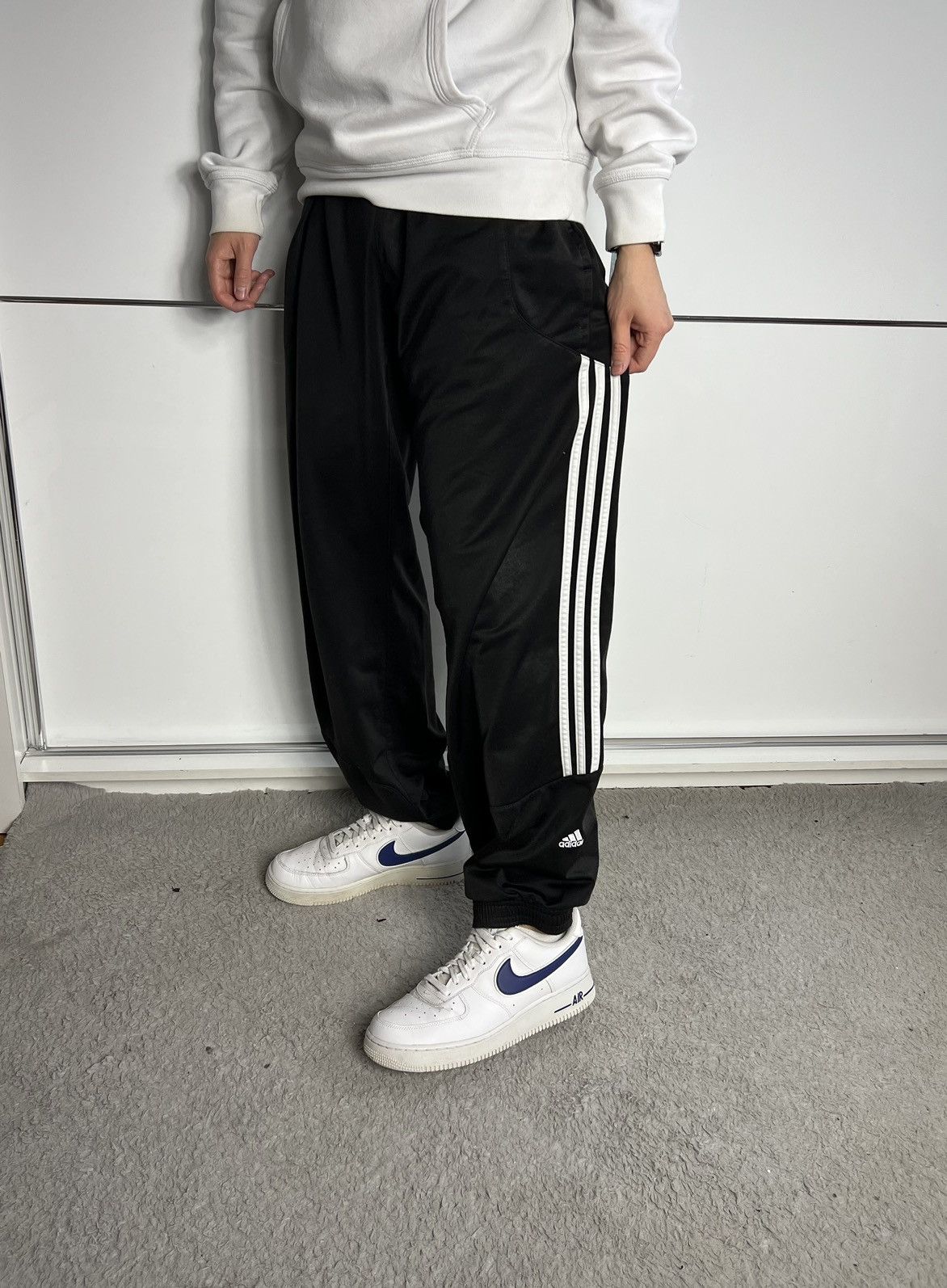 Adidas Baggy Pants Adidas black y2k hip hop Size US 34 / EU 50 - 1 Thumbnail